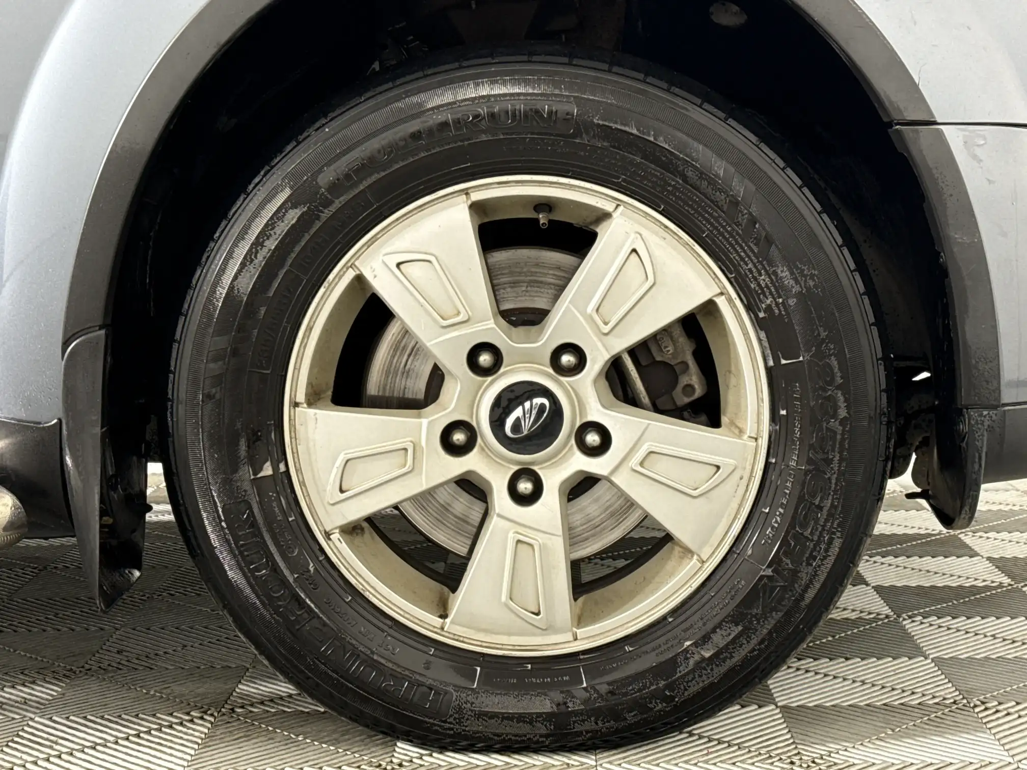 Mahindra XUV