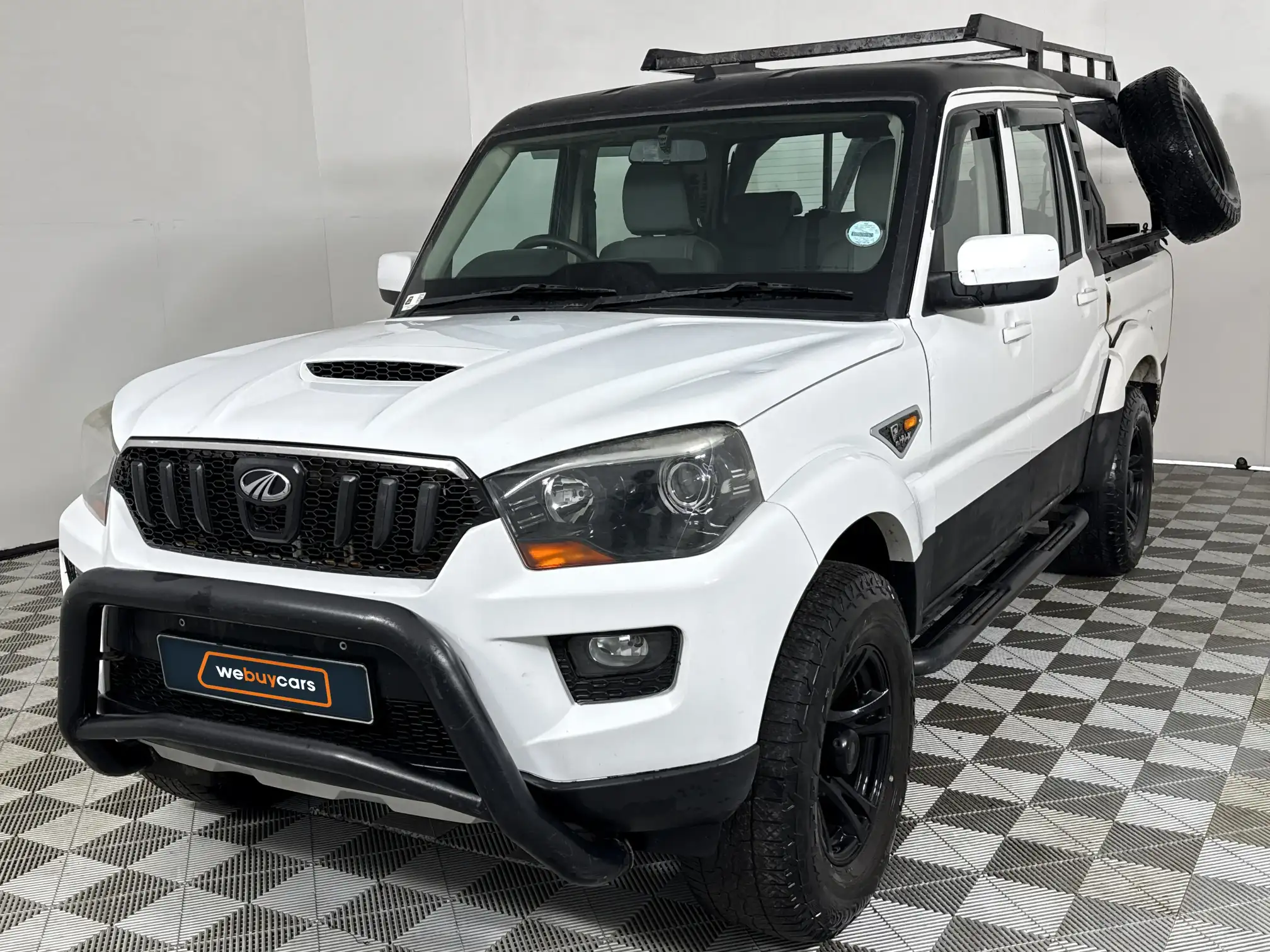 2020 Mahindra PIK UP