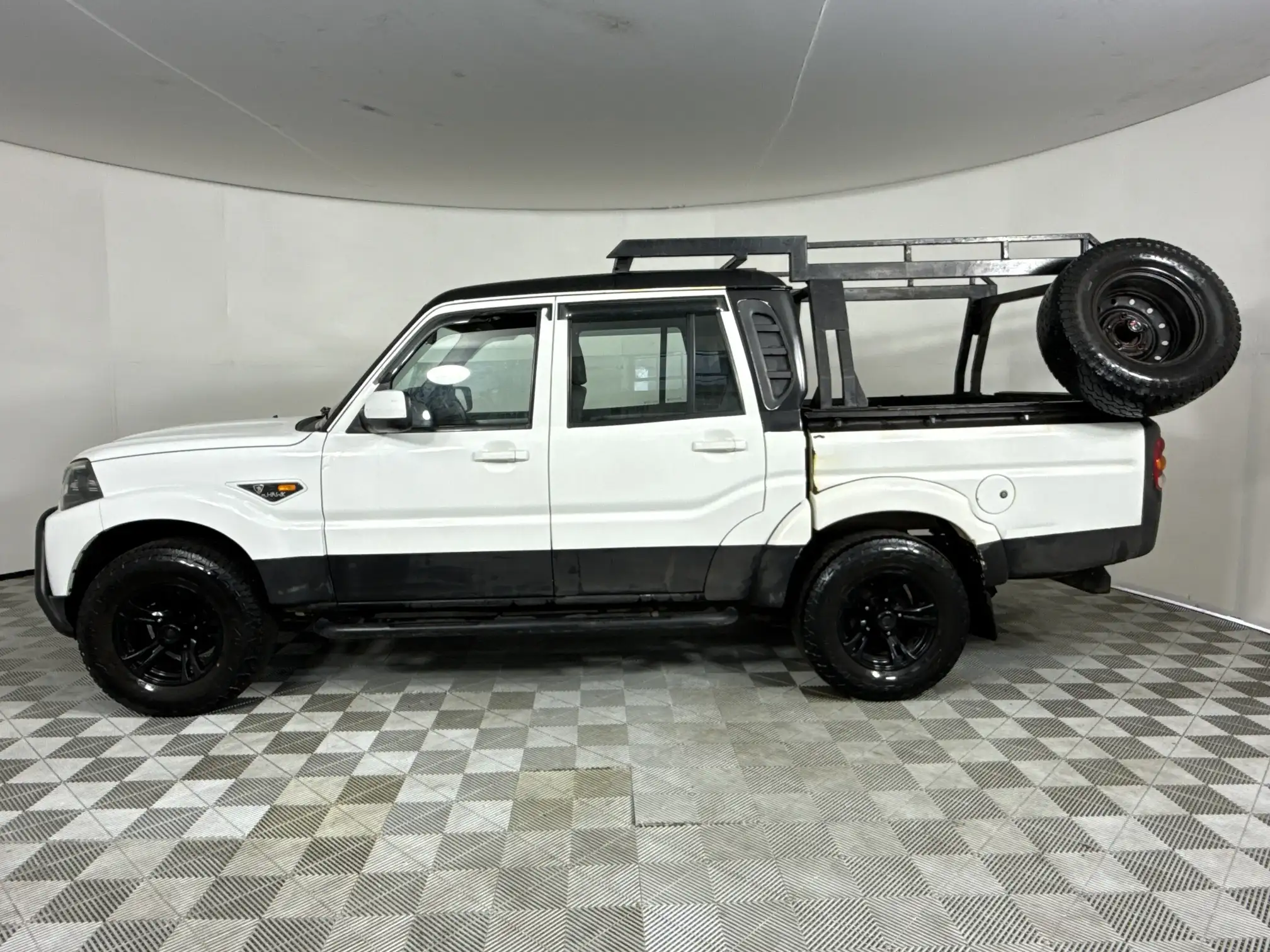Mahindra PIK UP