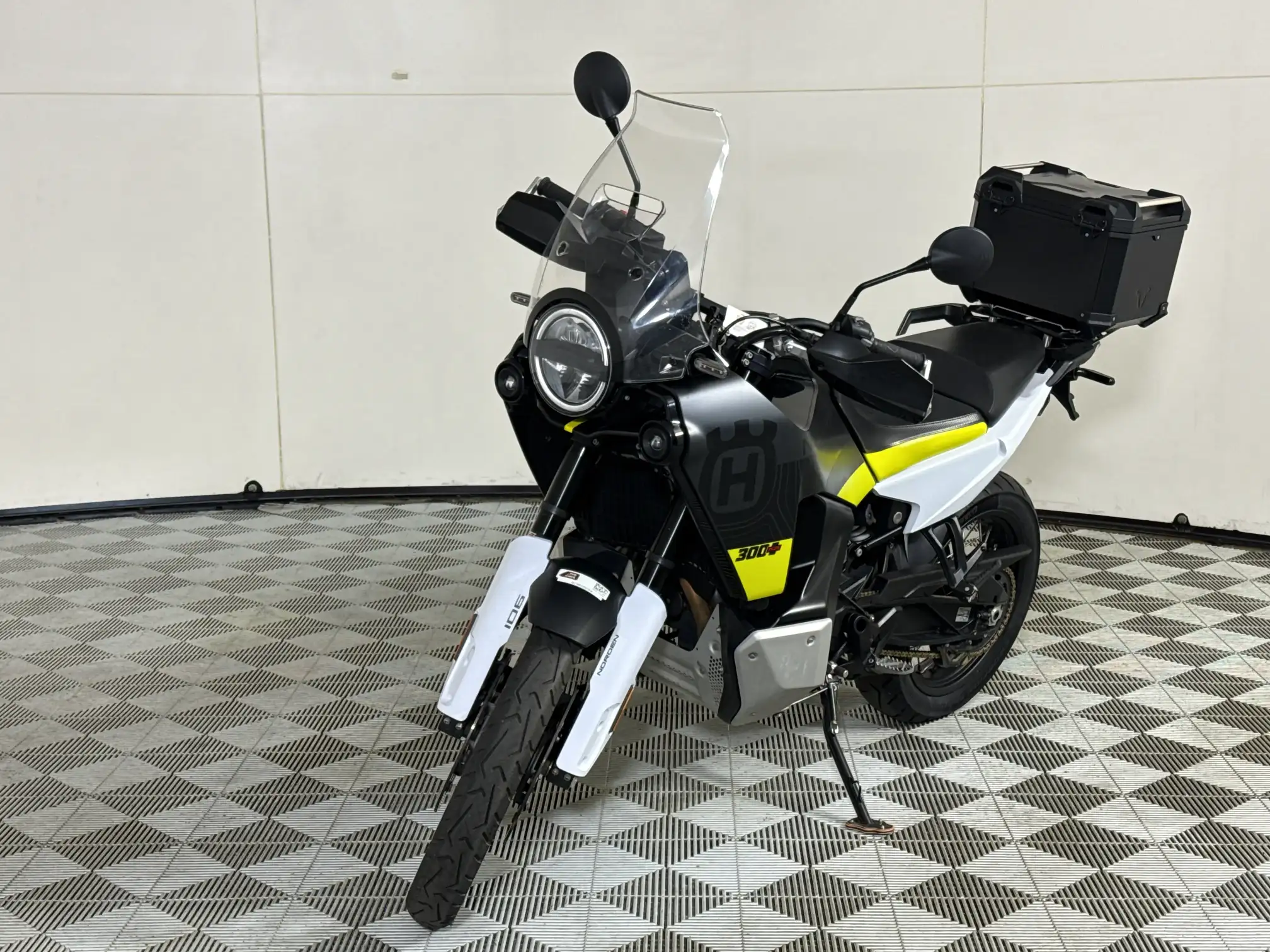 Husqvarna 701 Vitpilen