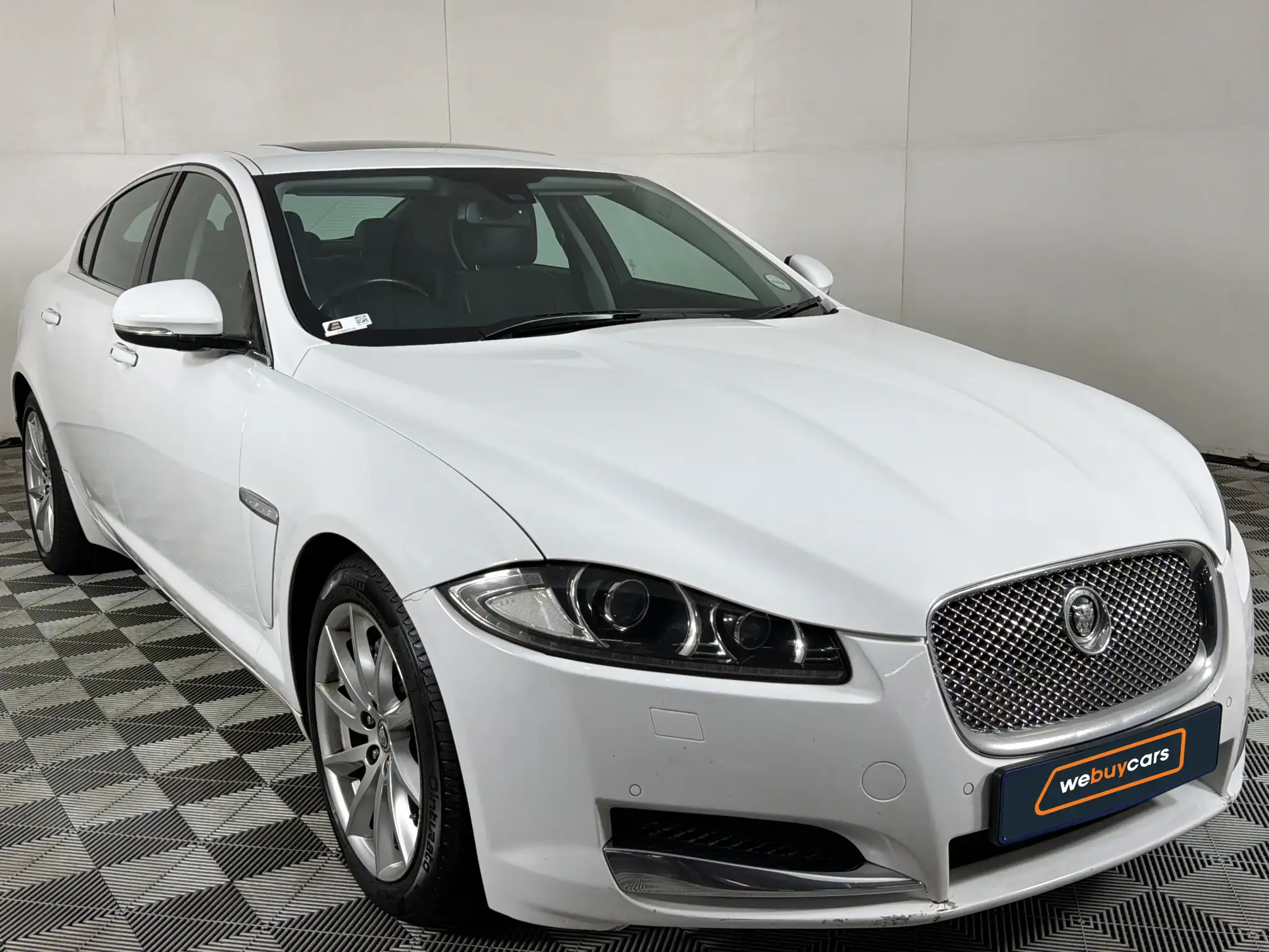 Jaguar XF