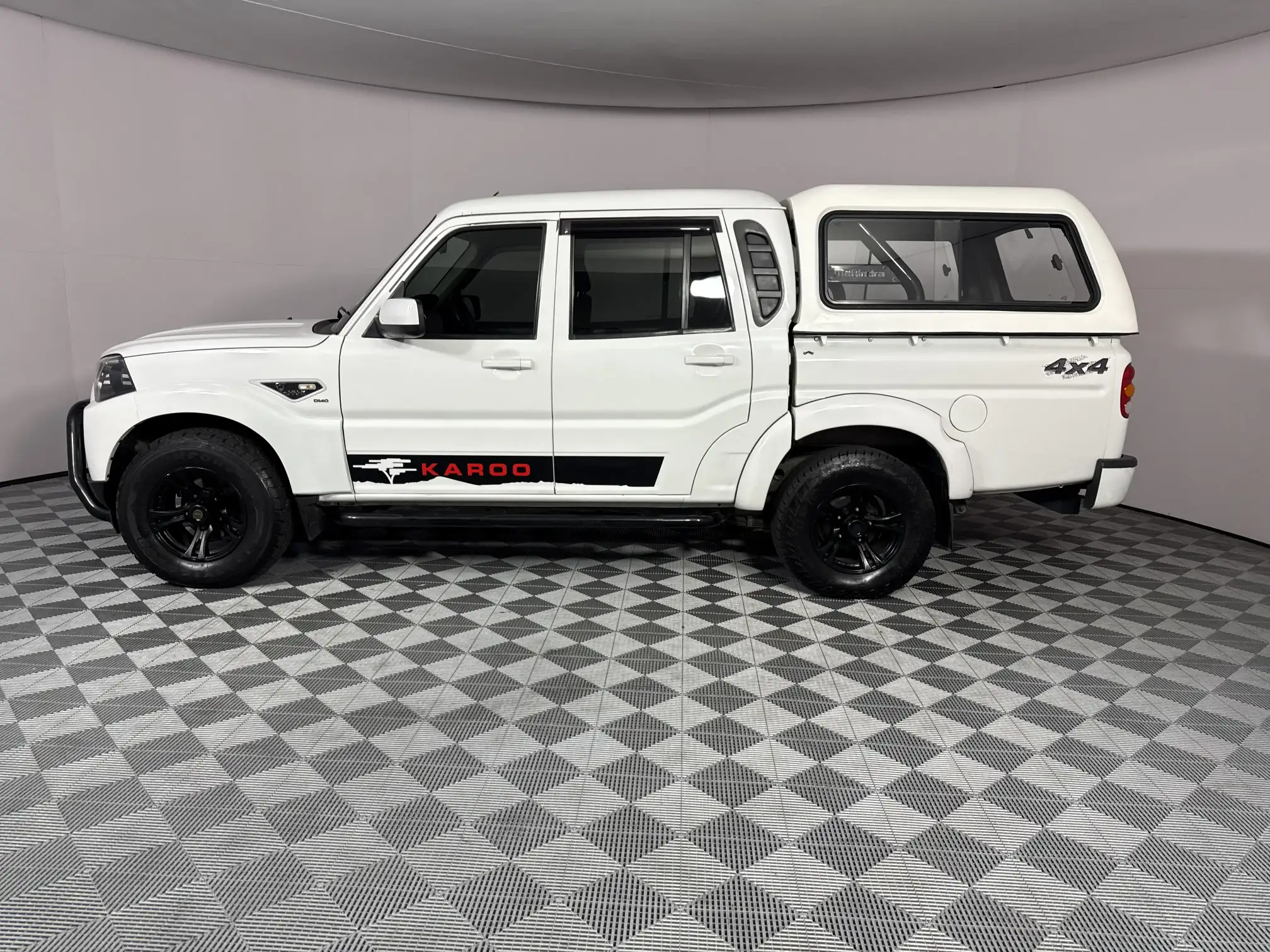 Mahindra PIK UP