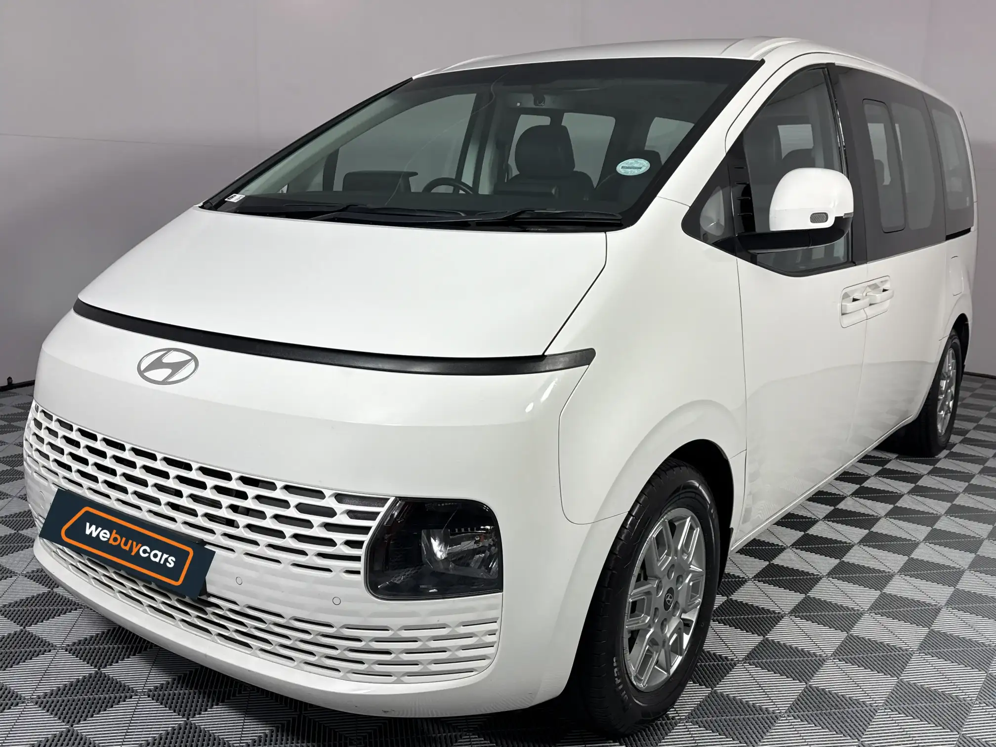 2024 Hyundai Staria