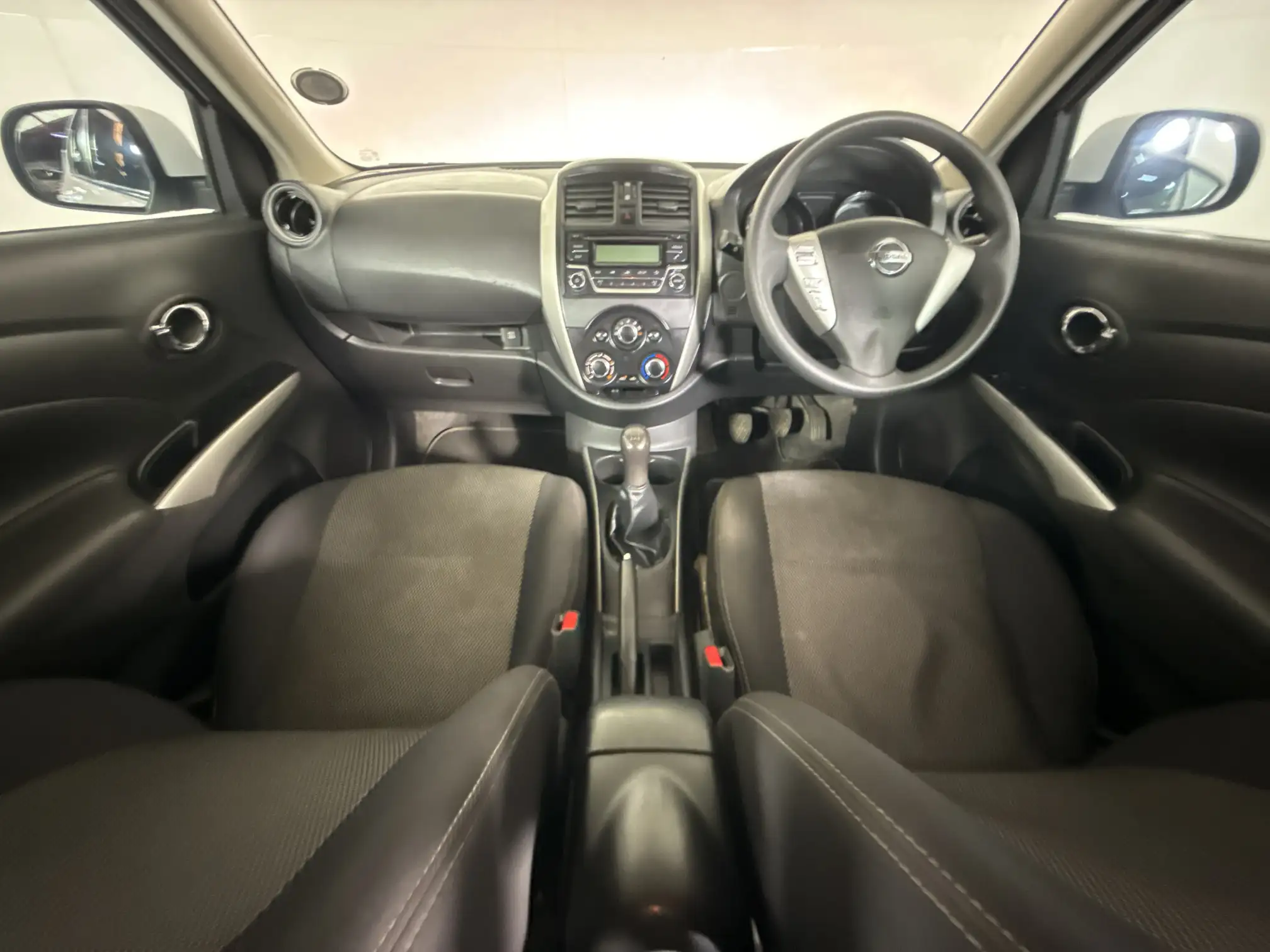 Nissan Almera