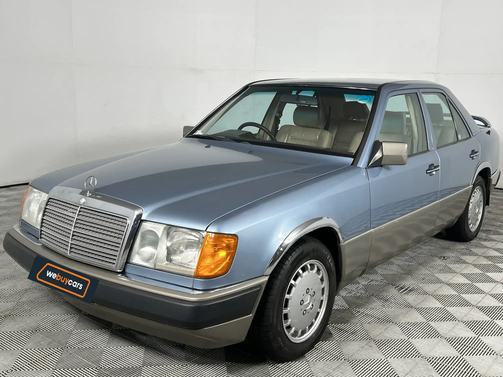 1992 Mercedes-Benz E Class Sedan