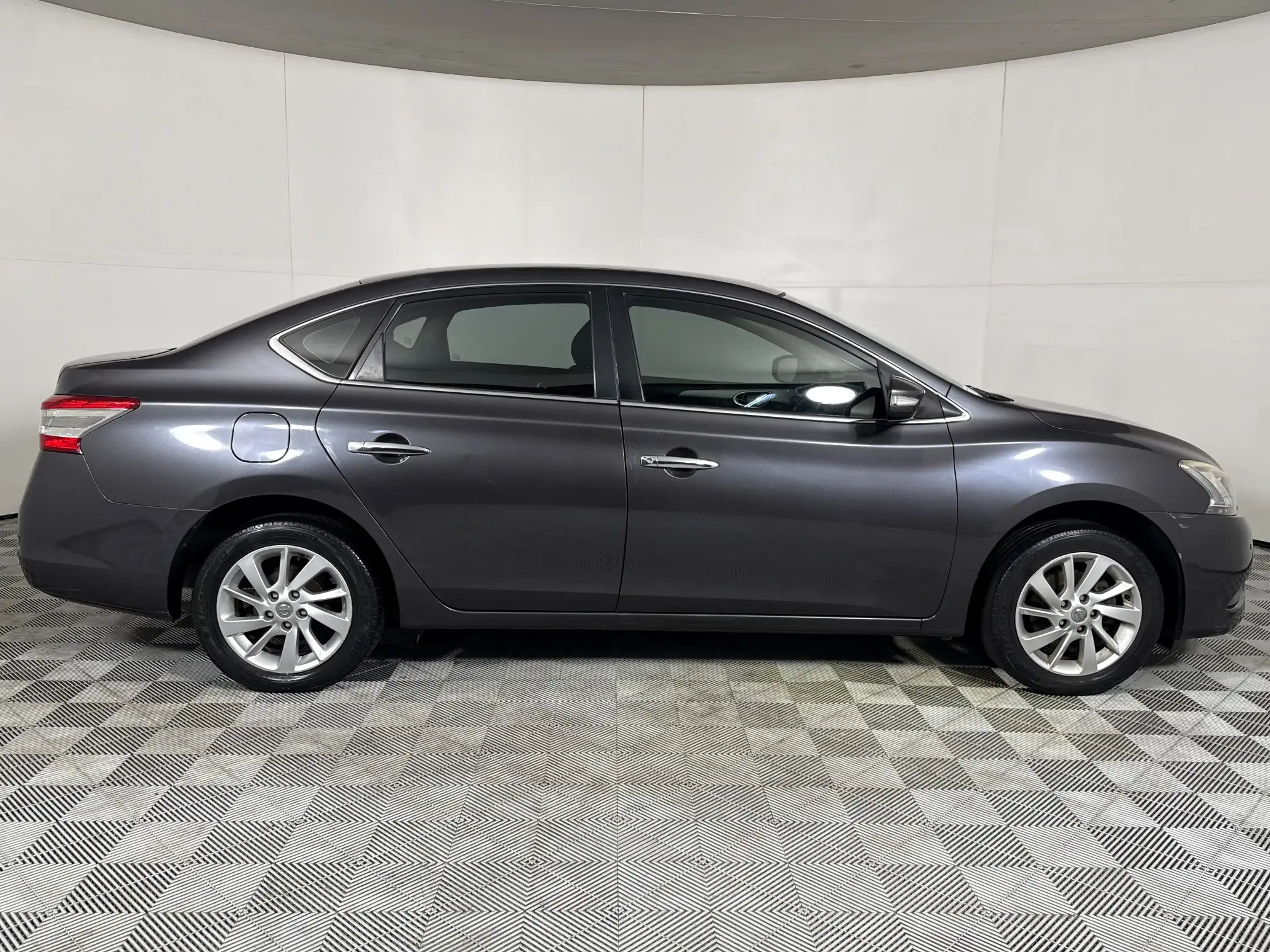 Nissan Sentra 2013