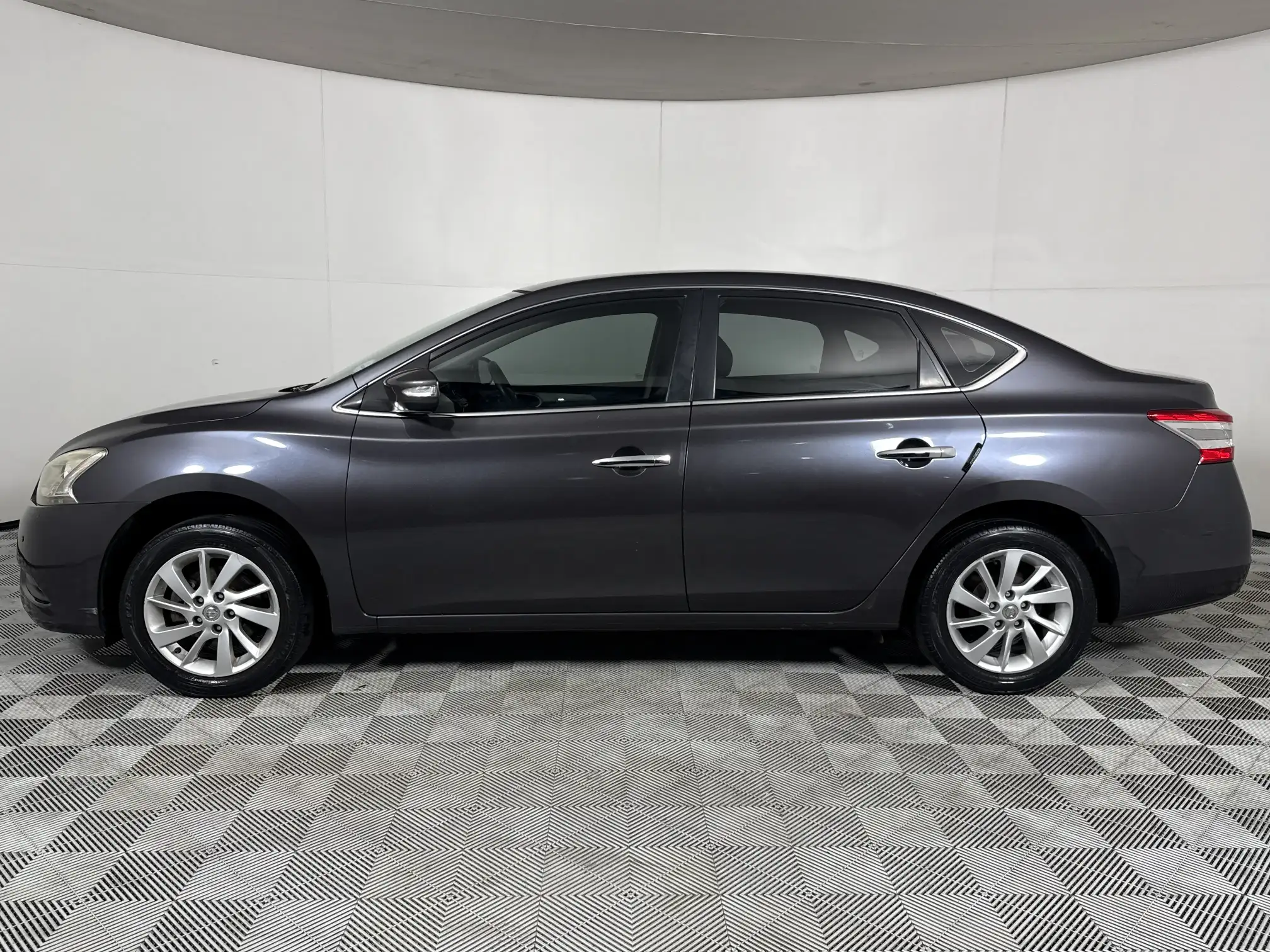Nissan Sentra 2013