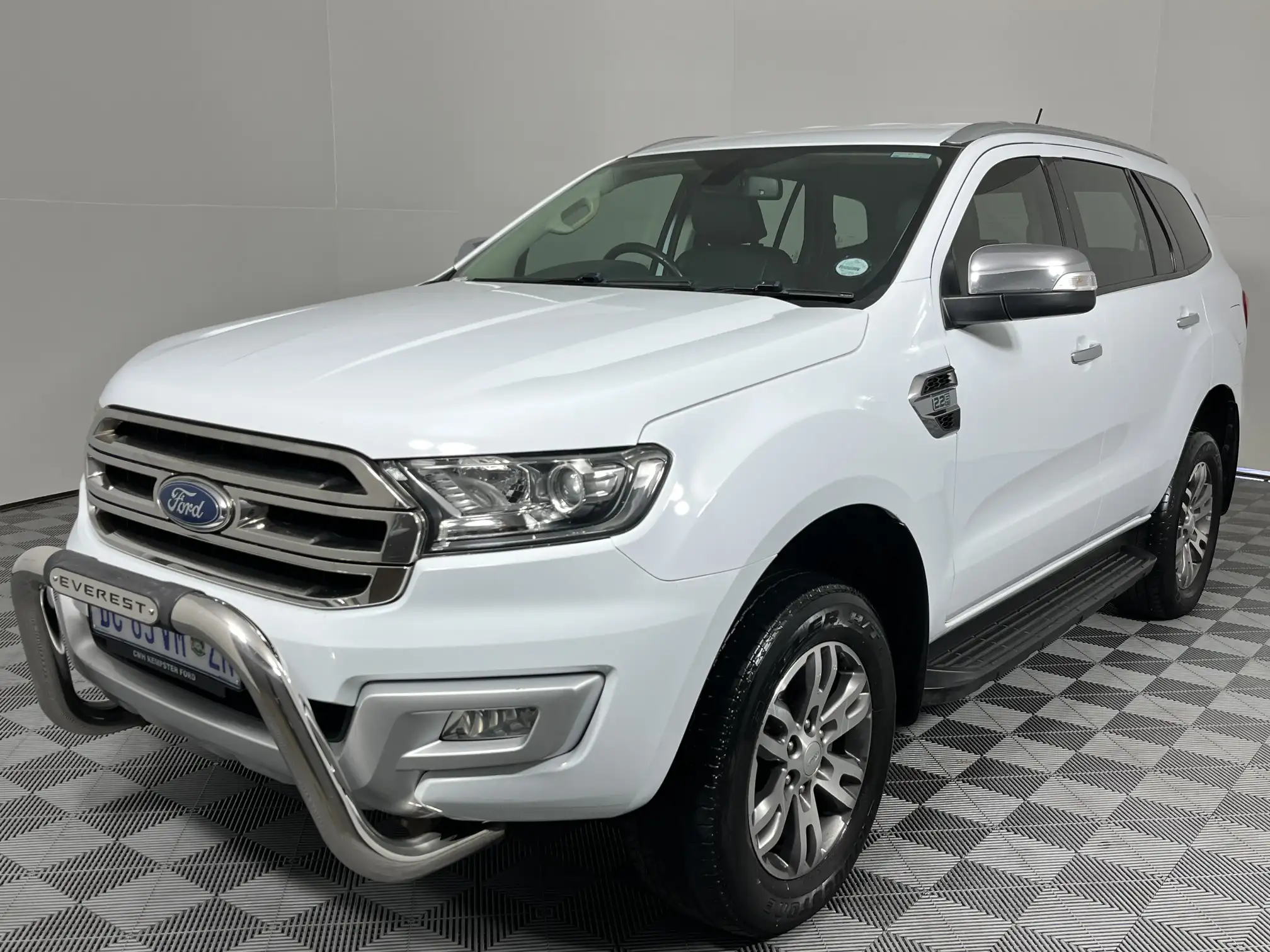 2017 Ford Everest