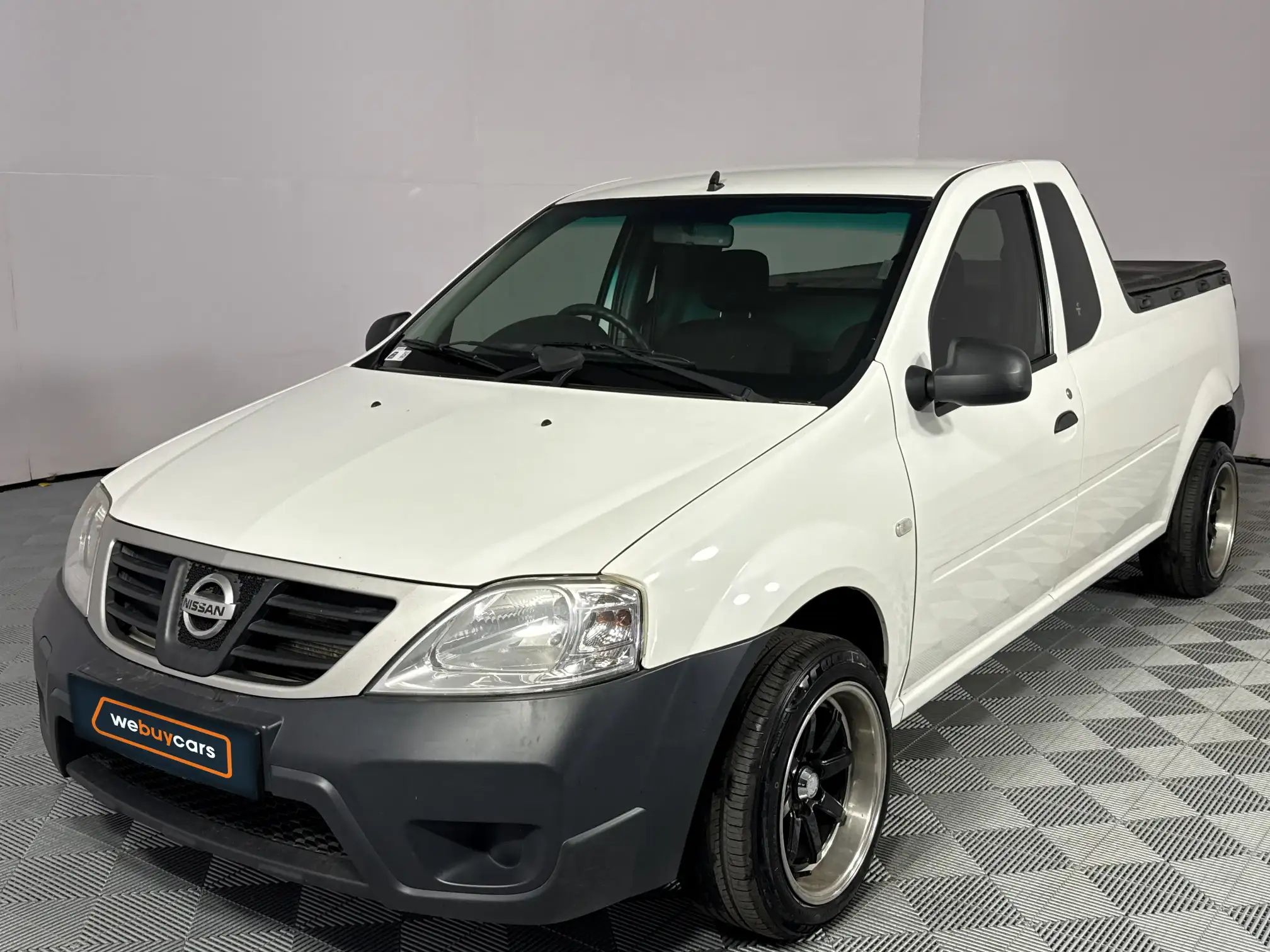 2017 Nissan NP200