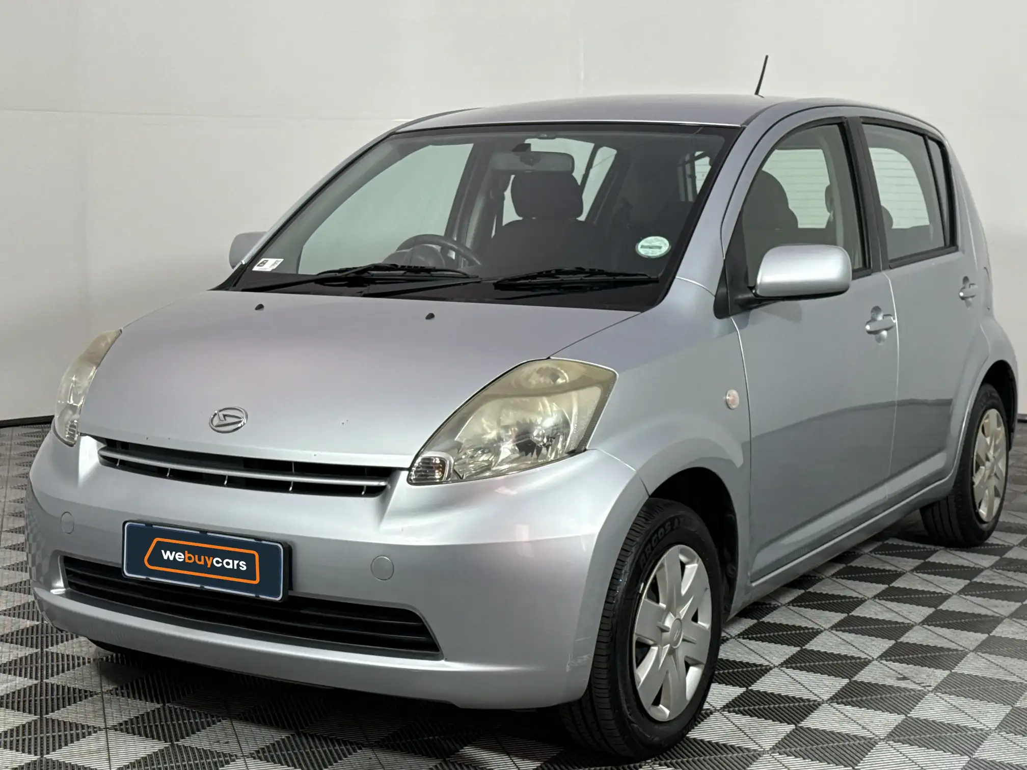 2006 Daihatsu Sirion