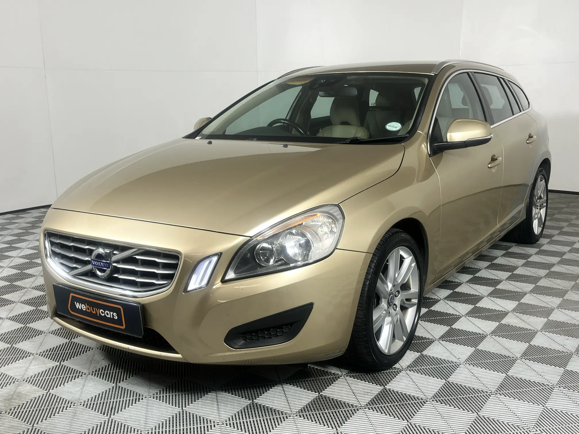 2012 Volvo V60 2.0T Powershift