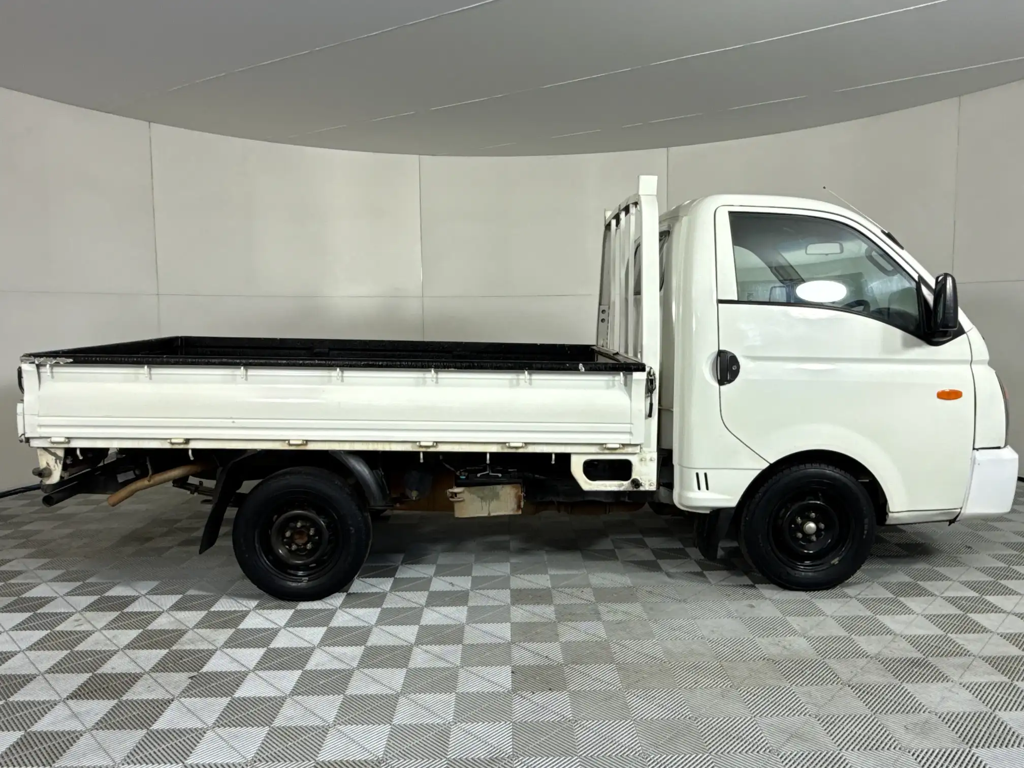 Hyundai H100