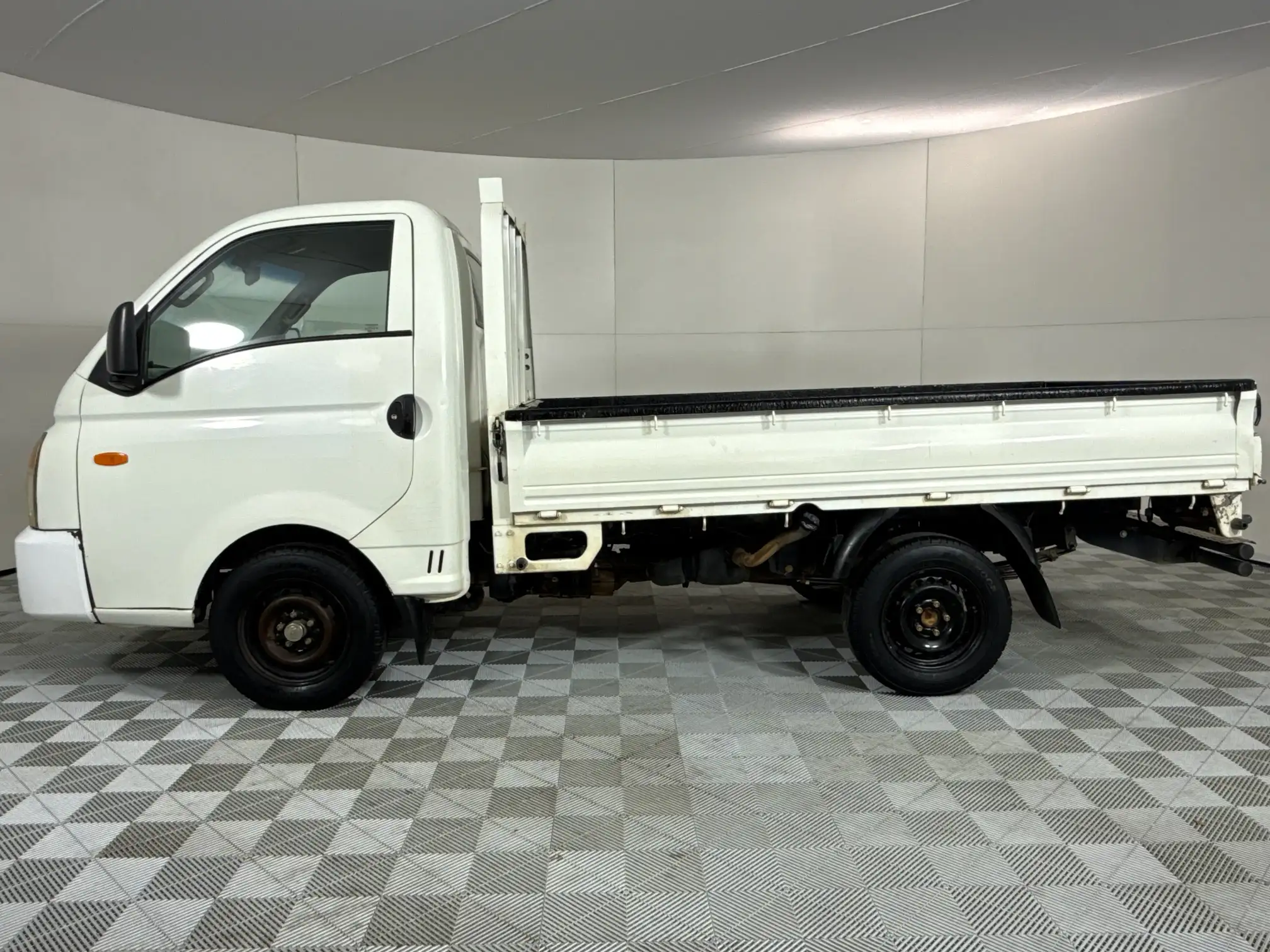 Hyundai H100