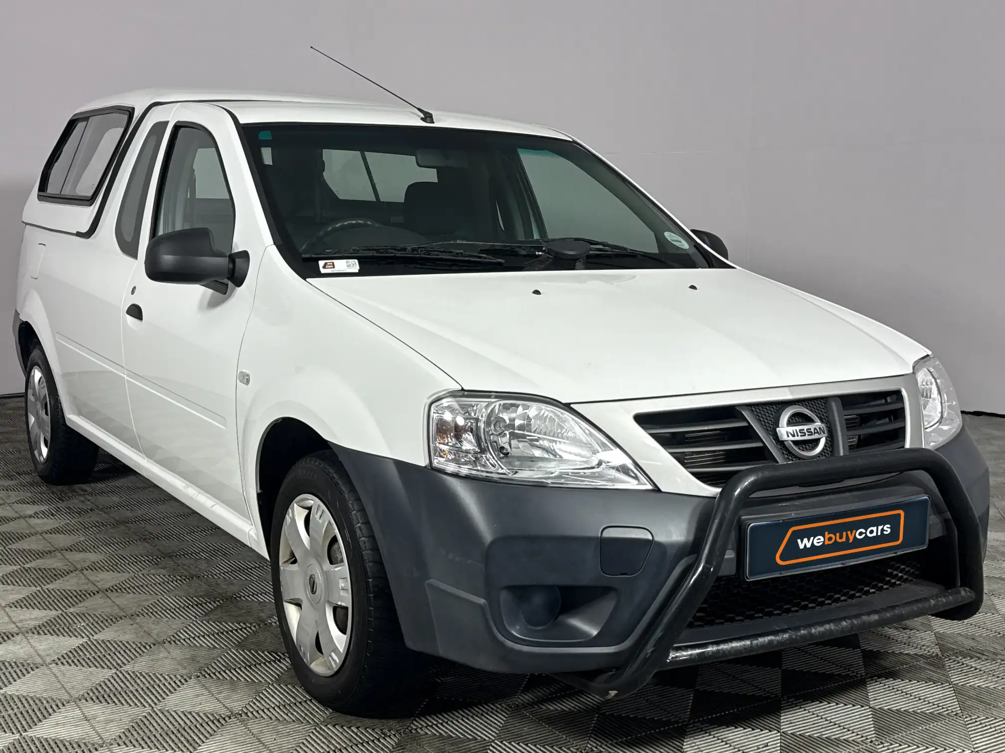 Nissan NP200