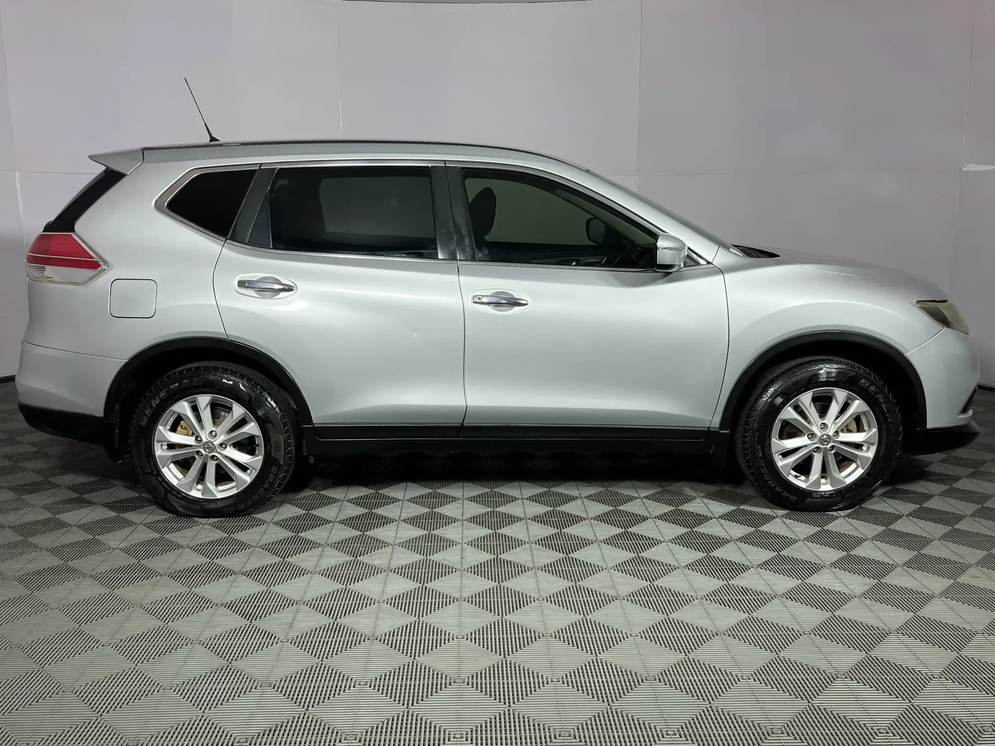 Nissan X Trail