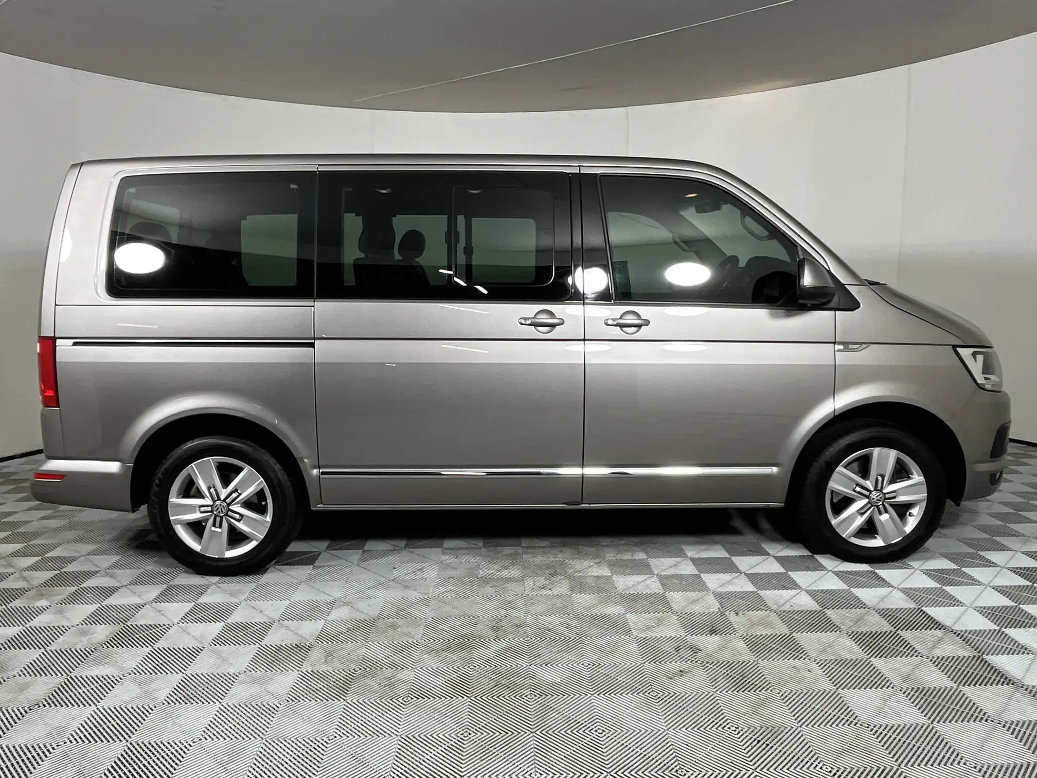 Volkswagen T6