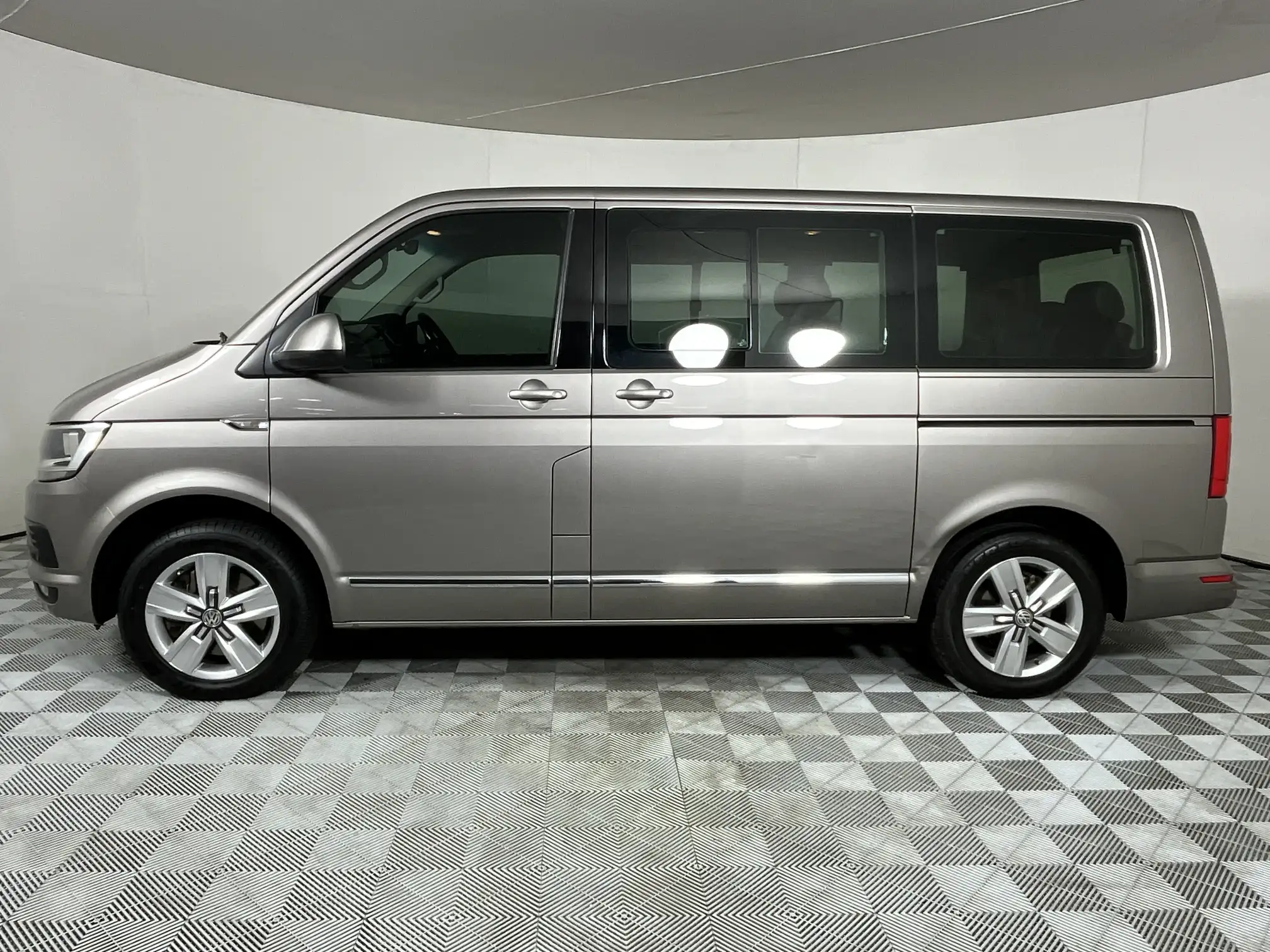 Volkswagen T6