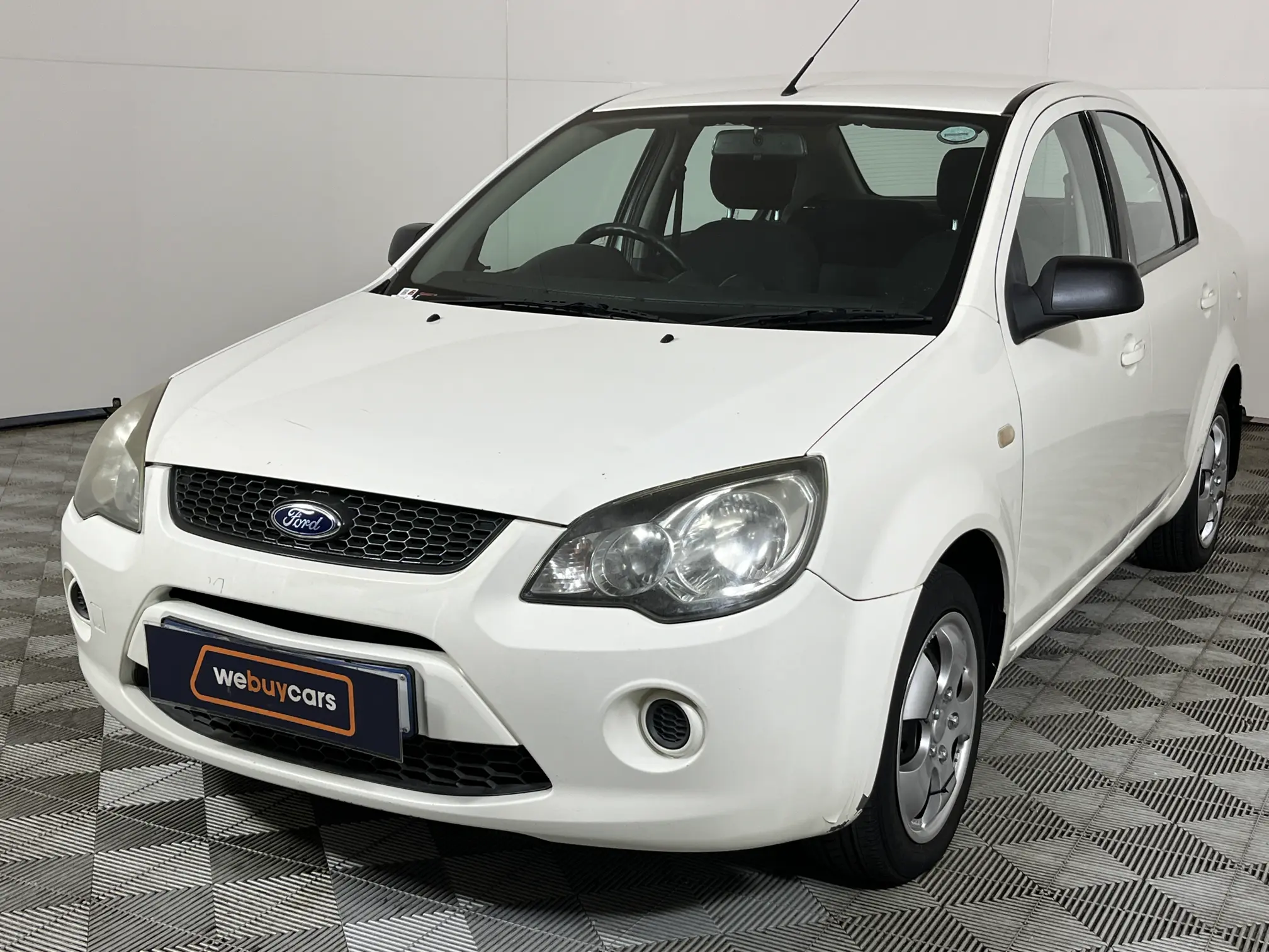 2012 Ford Ikon 1.6 Trend