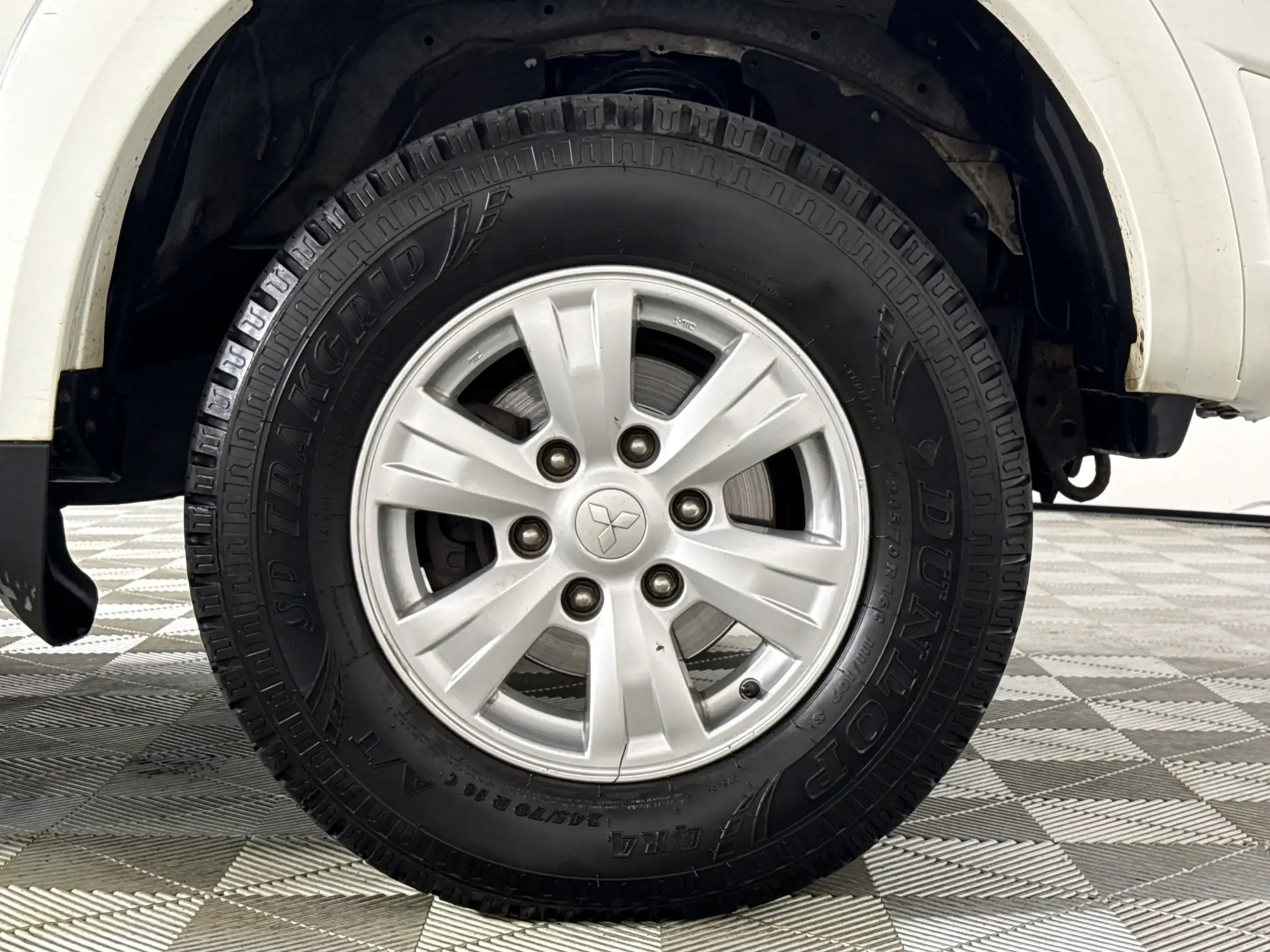 Mitsubishi Triton