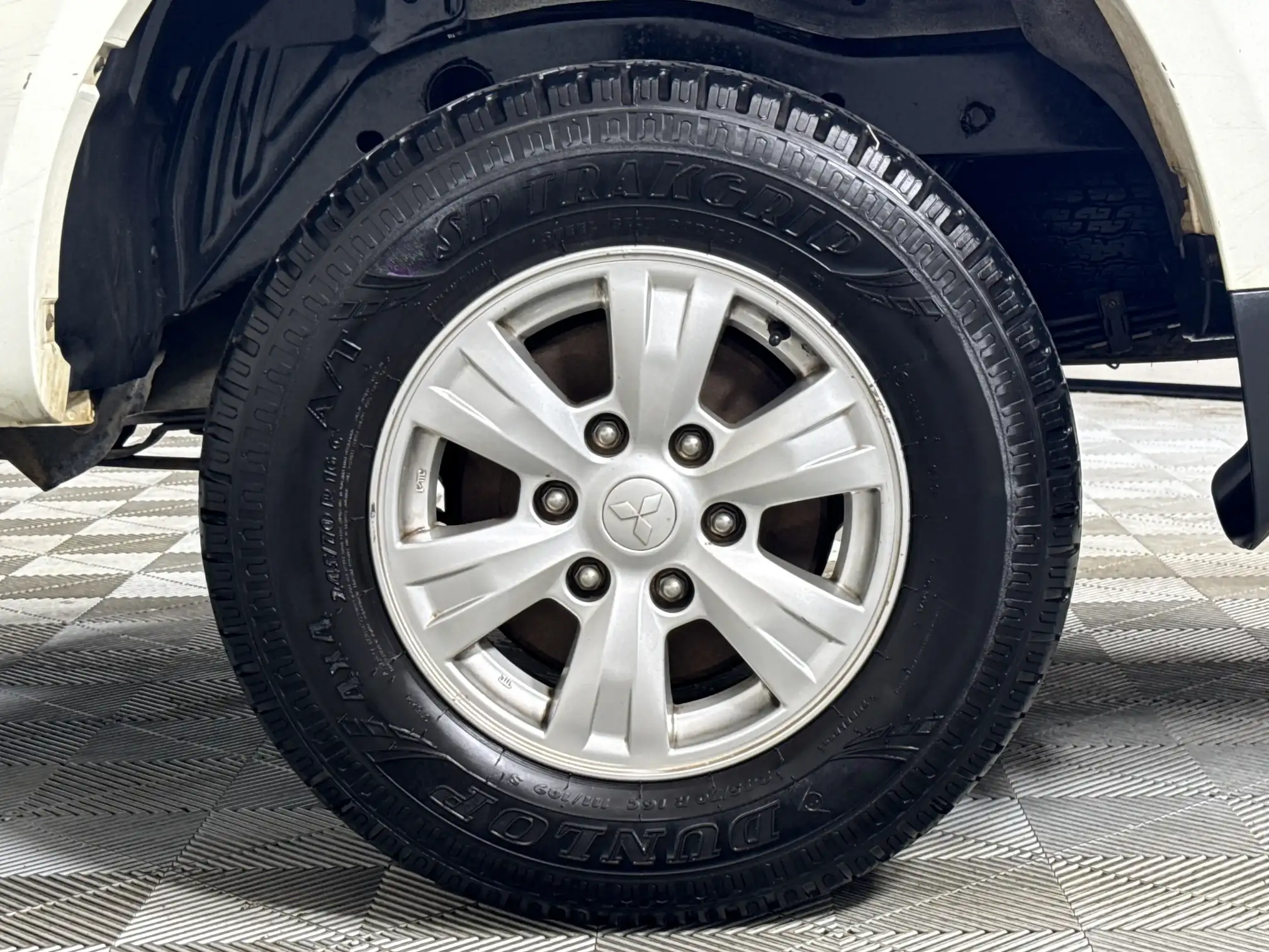 Mitsubishi Triton