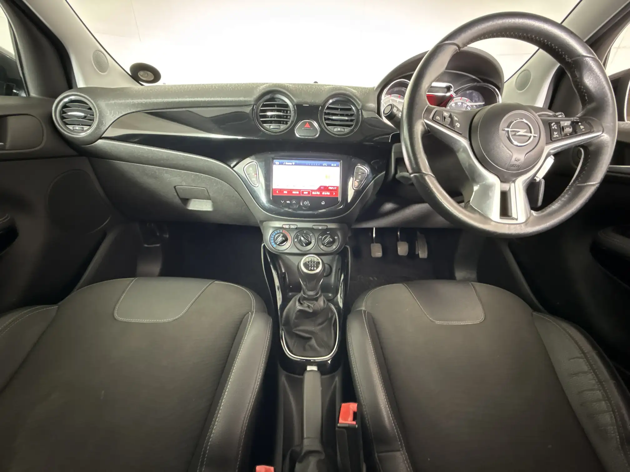 Opel Adam