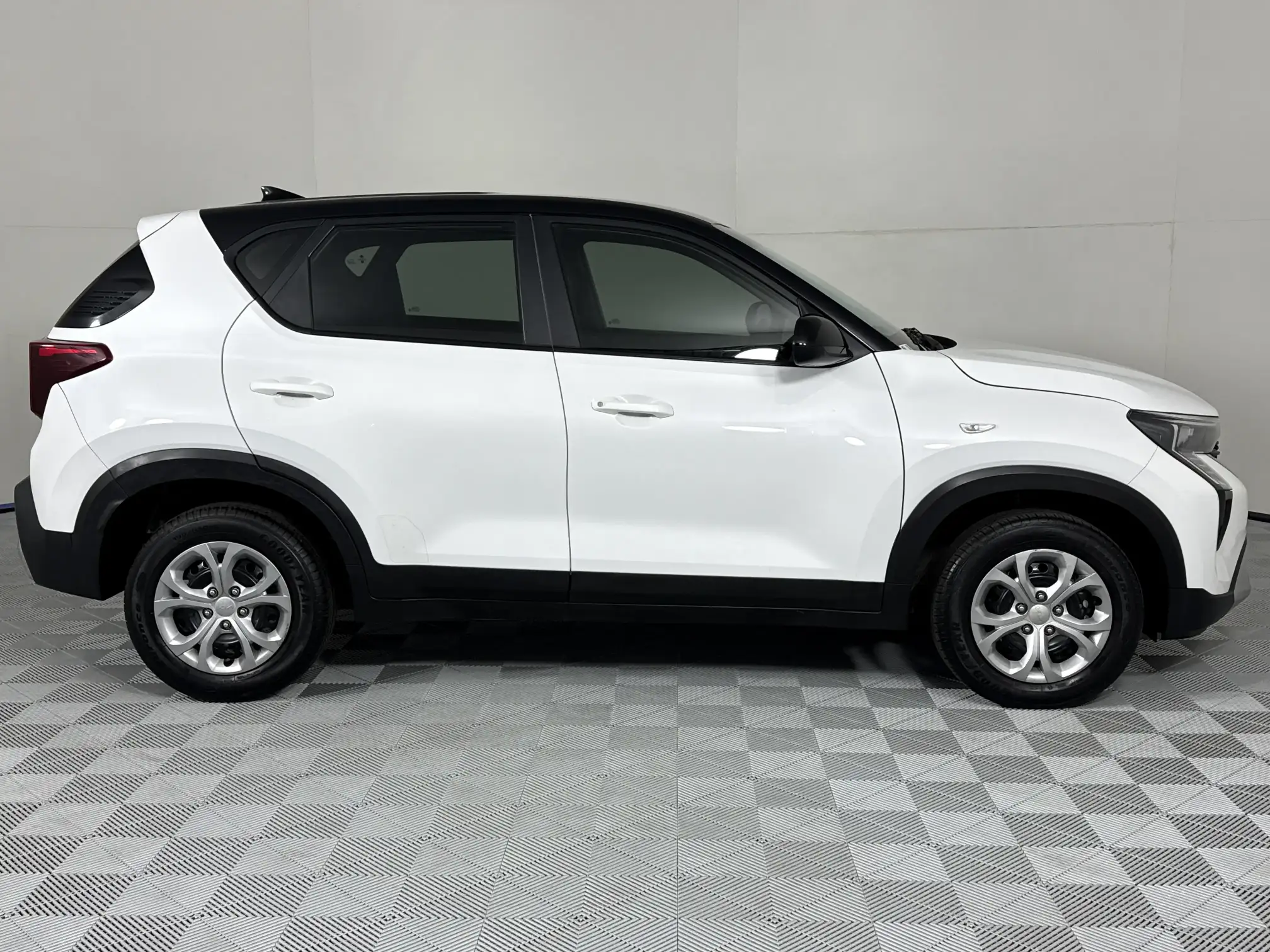 KIA Sonet