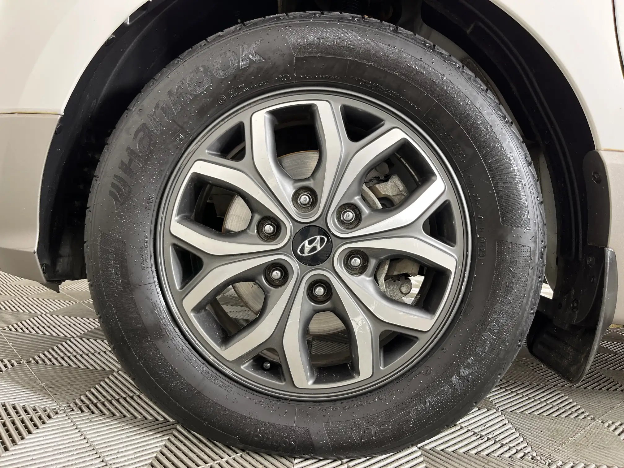 Hyundai H-1