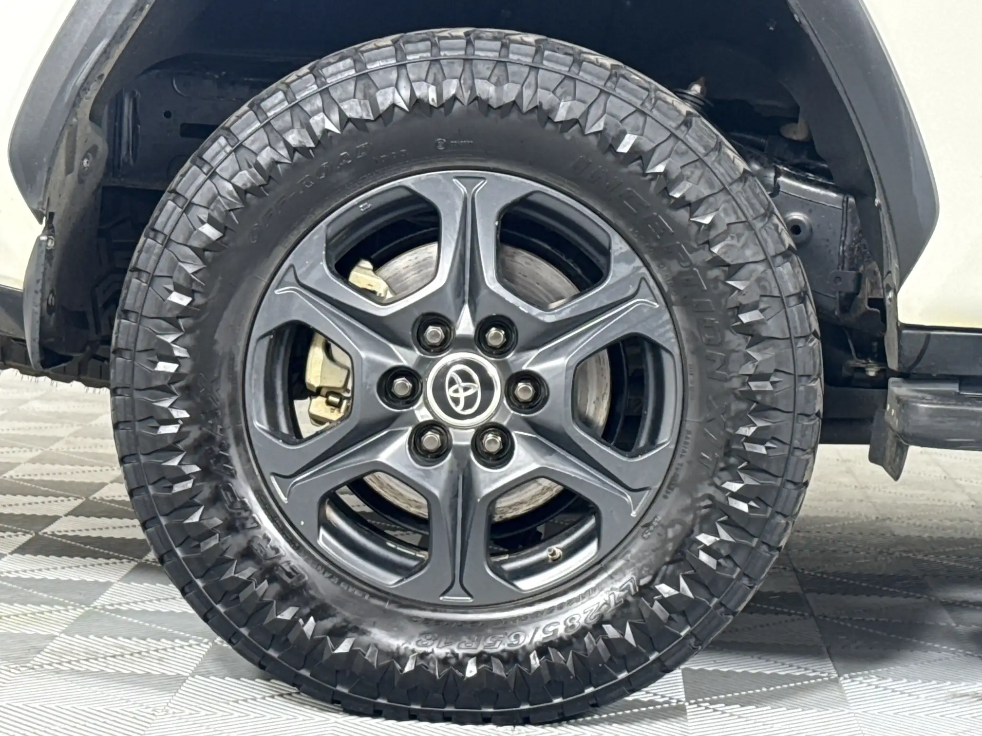 Toyota Land Cruiser