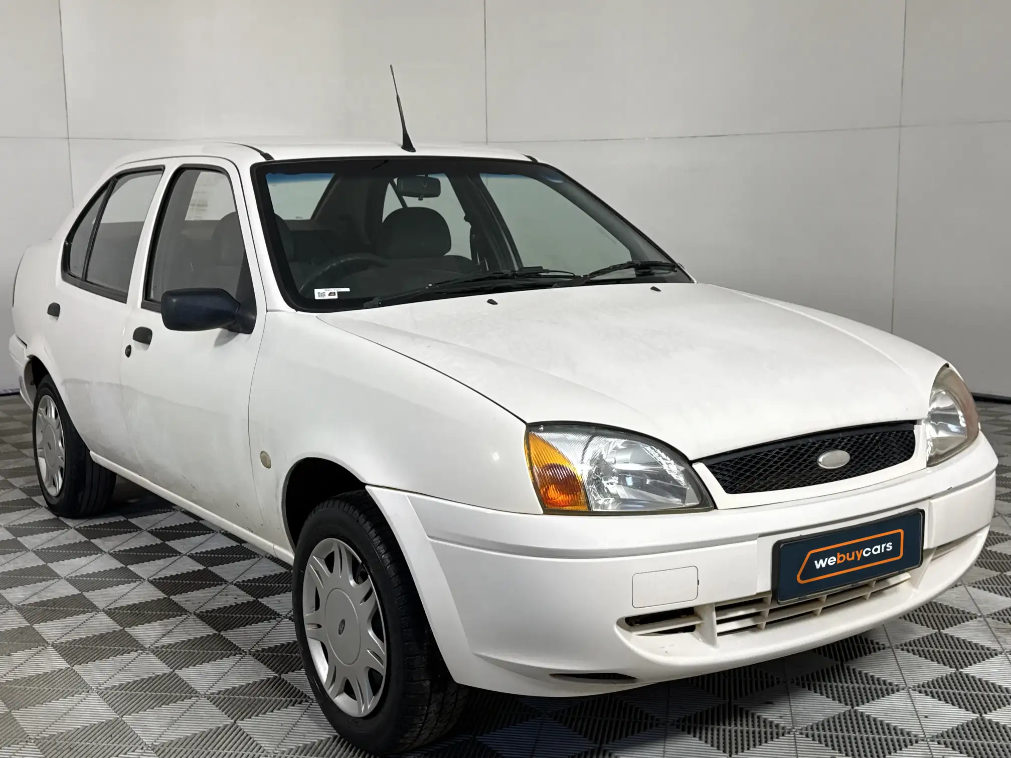 Ford Ikon