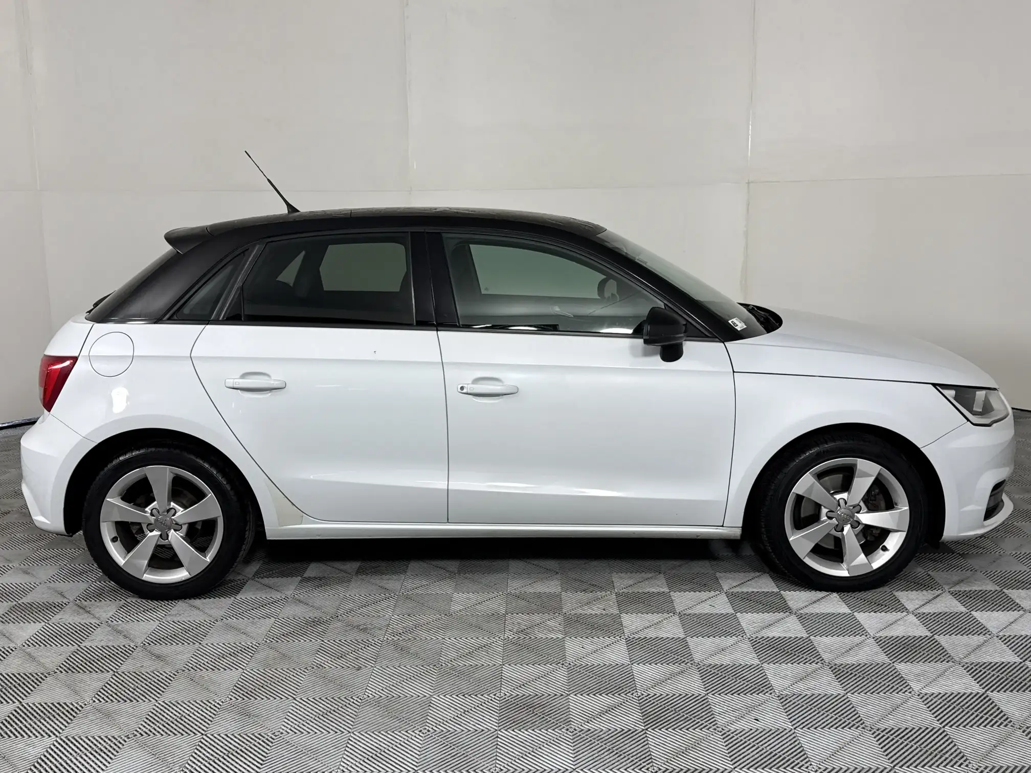 Audi A1