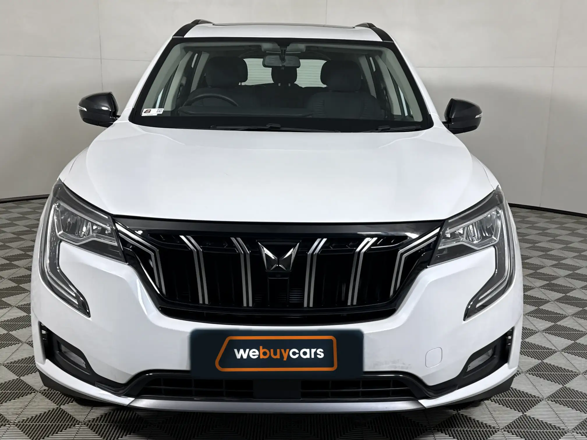 Mahindra XUV 700