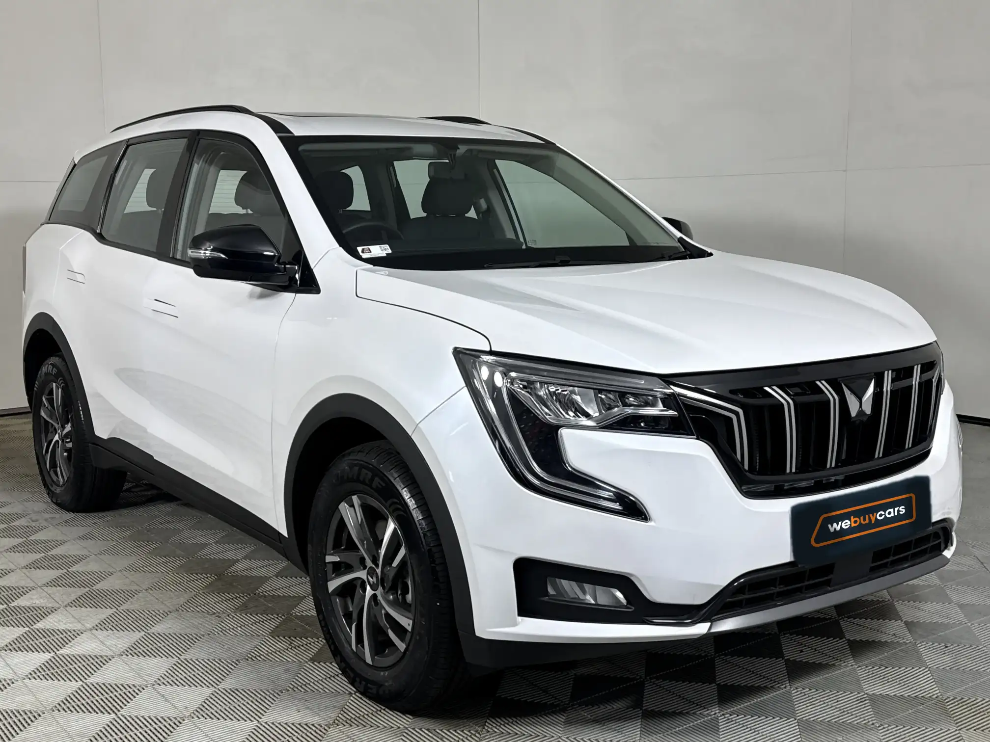 Mahindra XUV 700