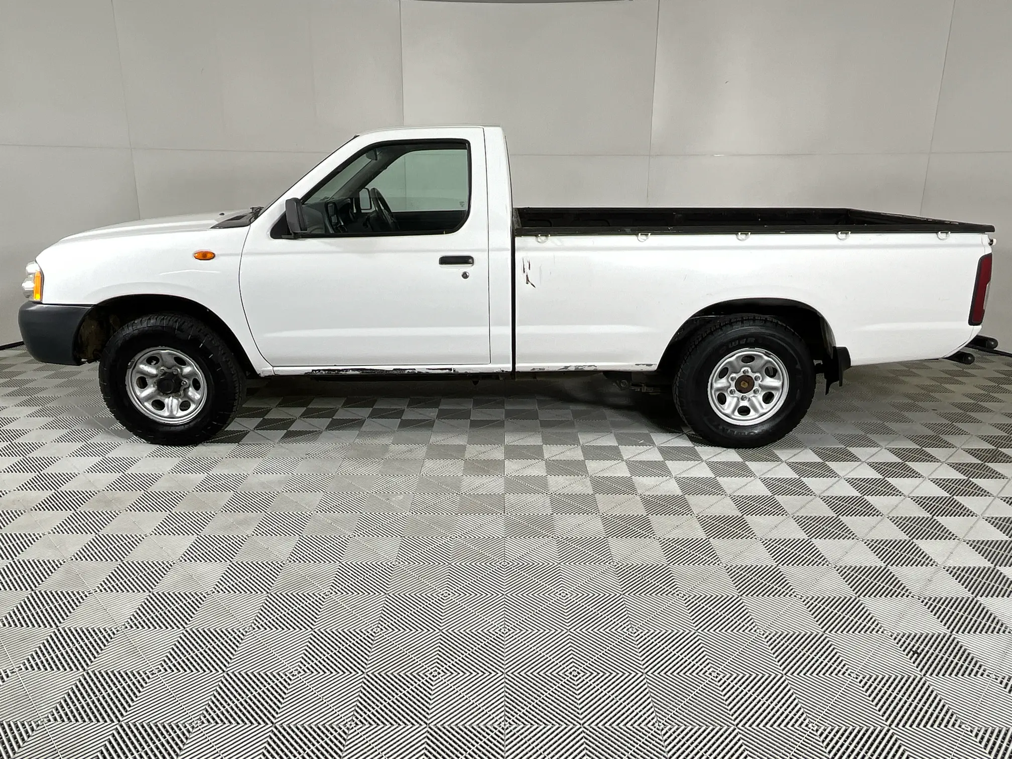 Used 2012 Nissan Hardbody Np300 2.0i LWB (k08/k37) Pick Up Single Cab ...