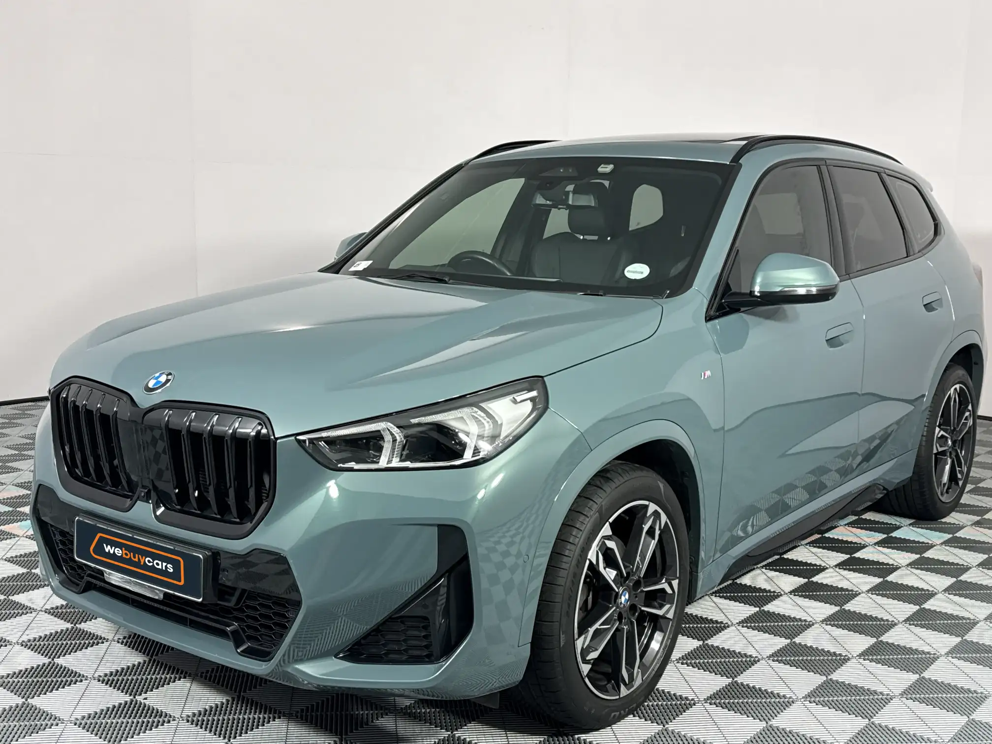 2023 BMW X1