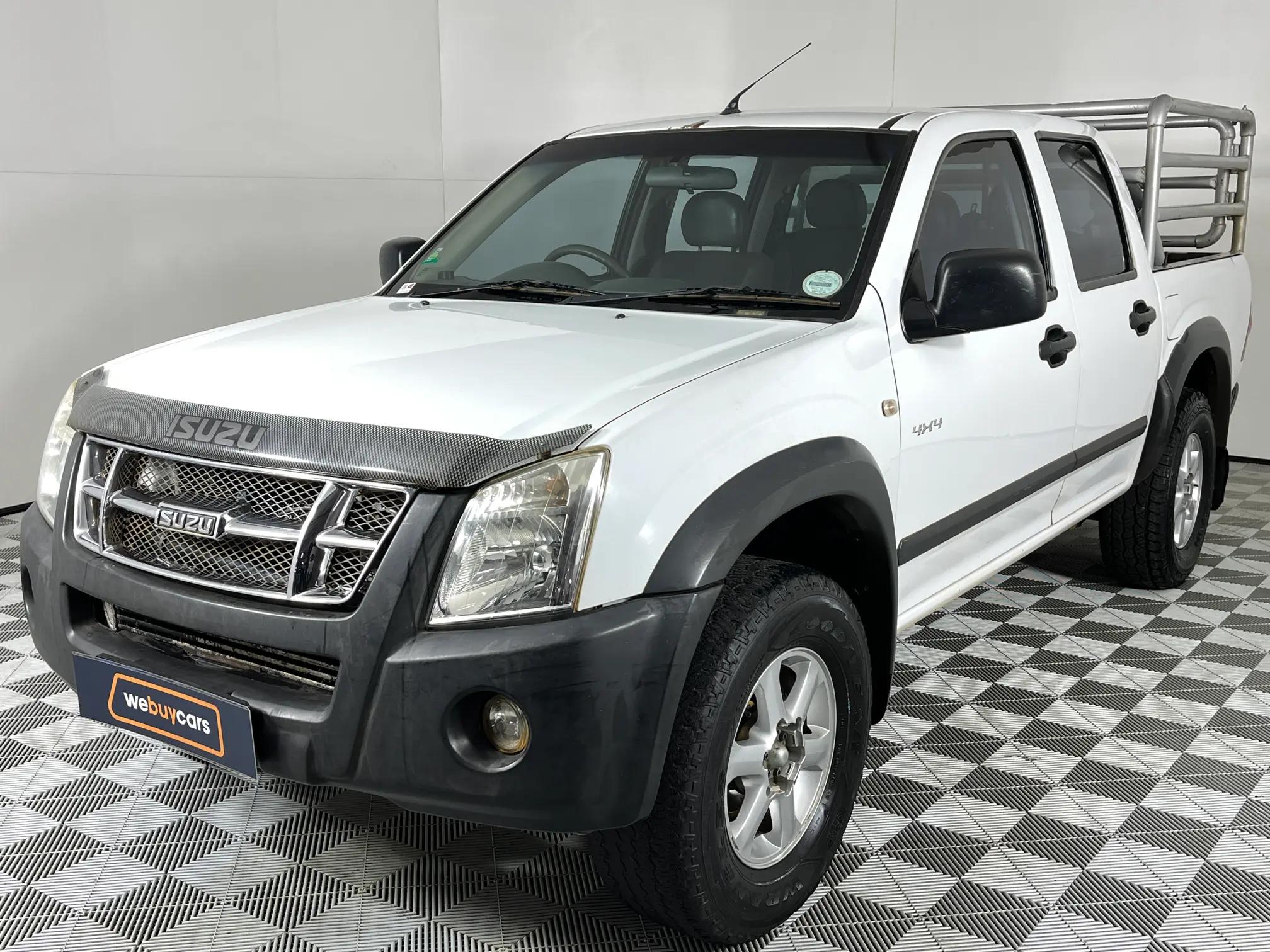 Isuzu KB 250 D-TEQ LE Double Cab 4x4 for sale - R 123 900 | Carfind.co.za