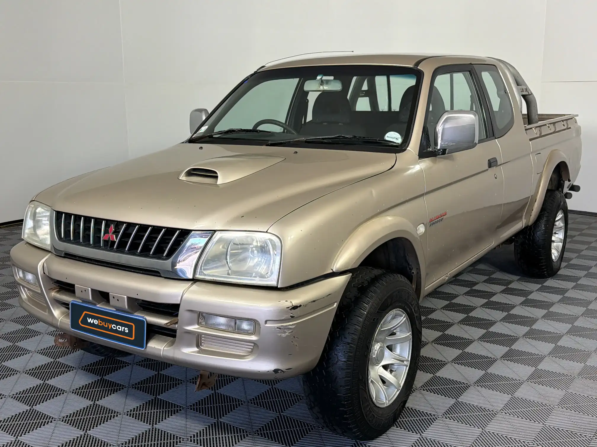 2004 Mitsubishi Colt