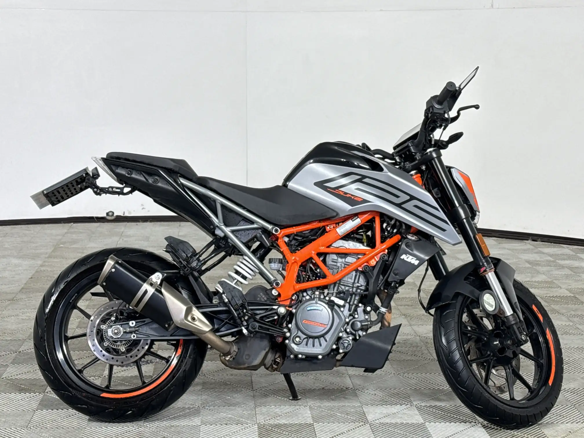 2023 KTM Duke
