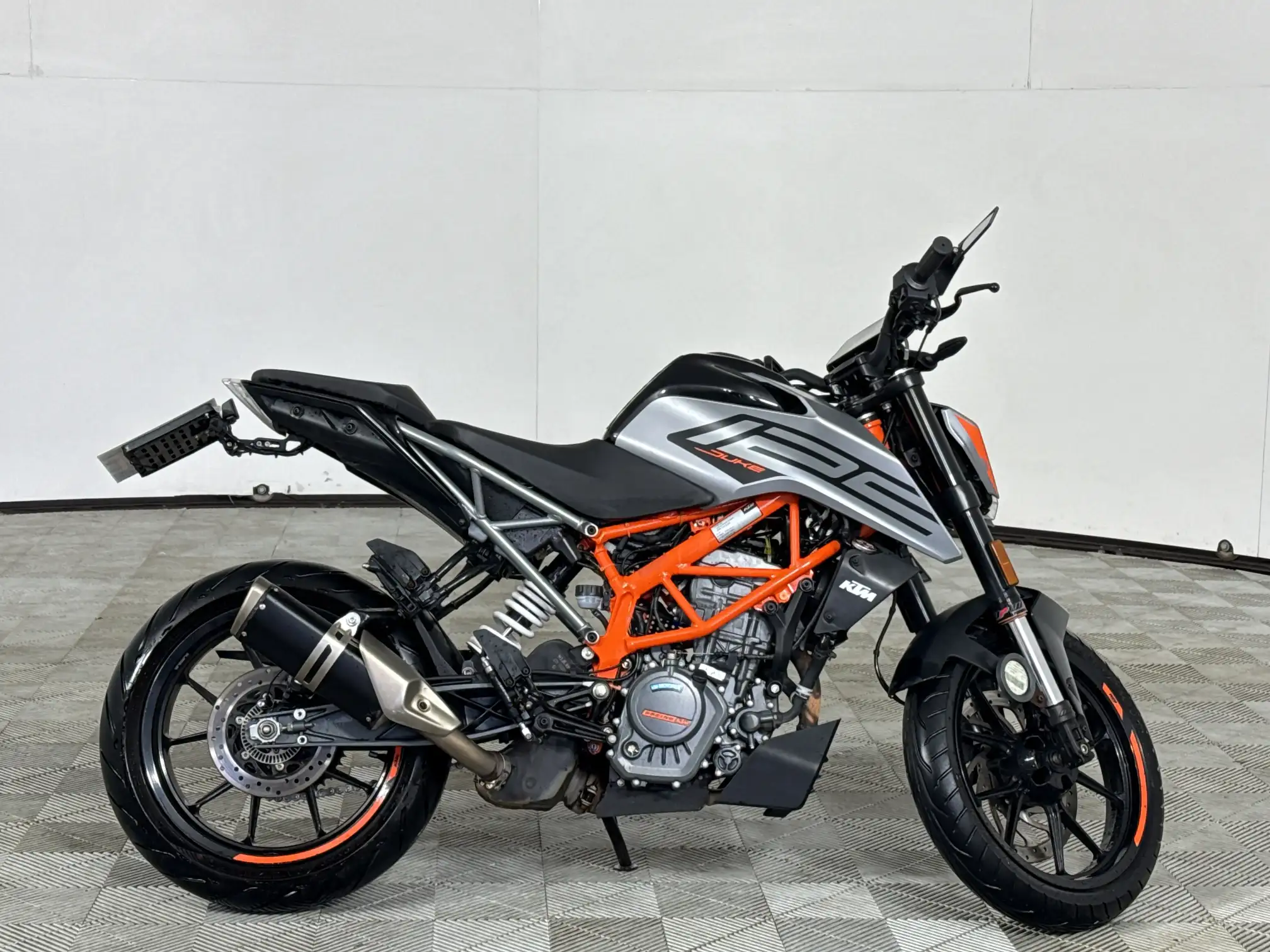 KTM Duke
