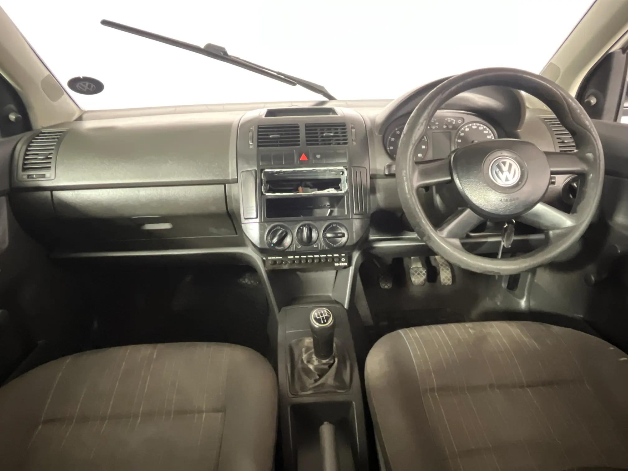 Polo discount 2005 interior