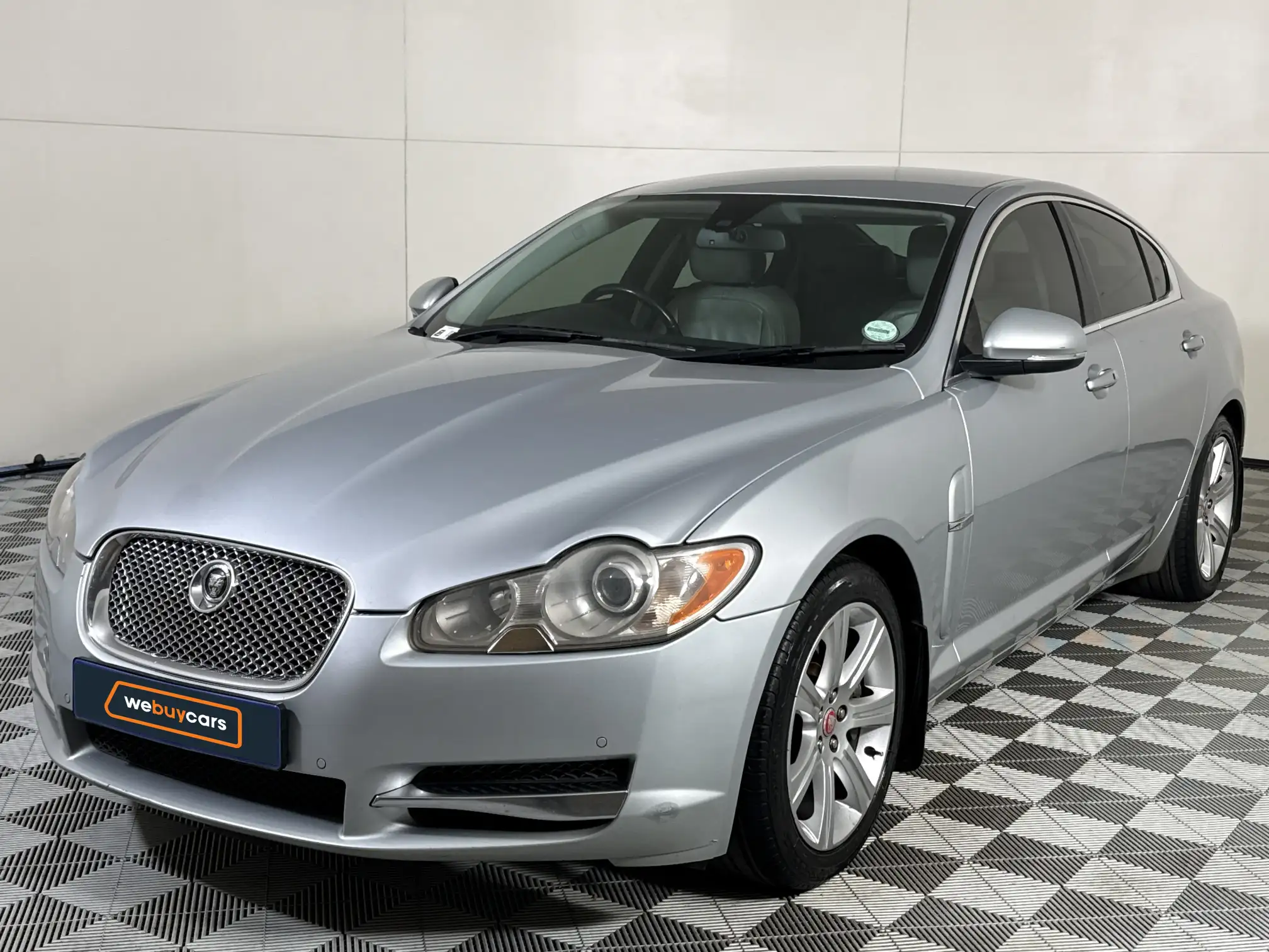 2010 Jaguar XF