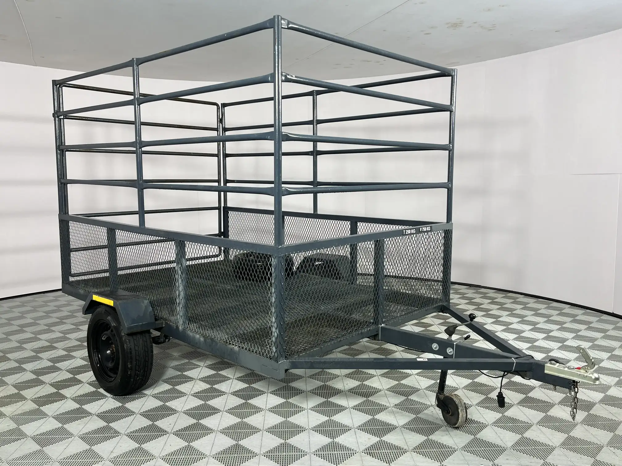 Custom Top Trailer
