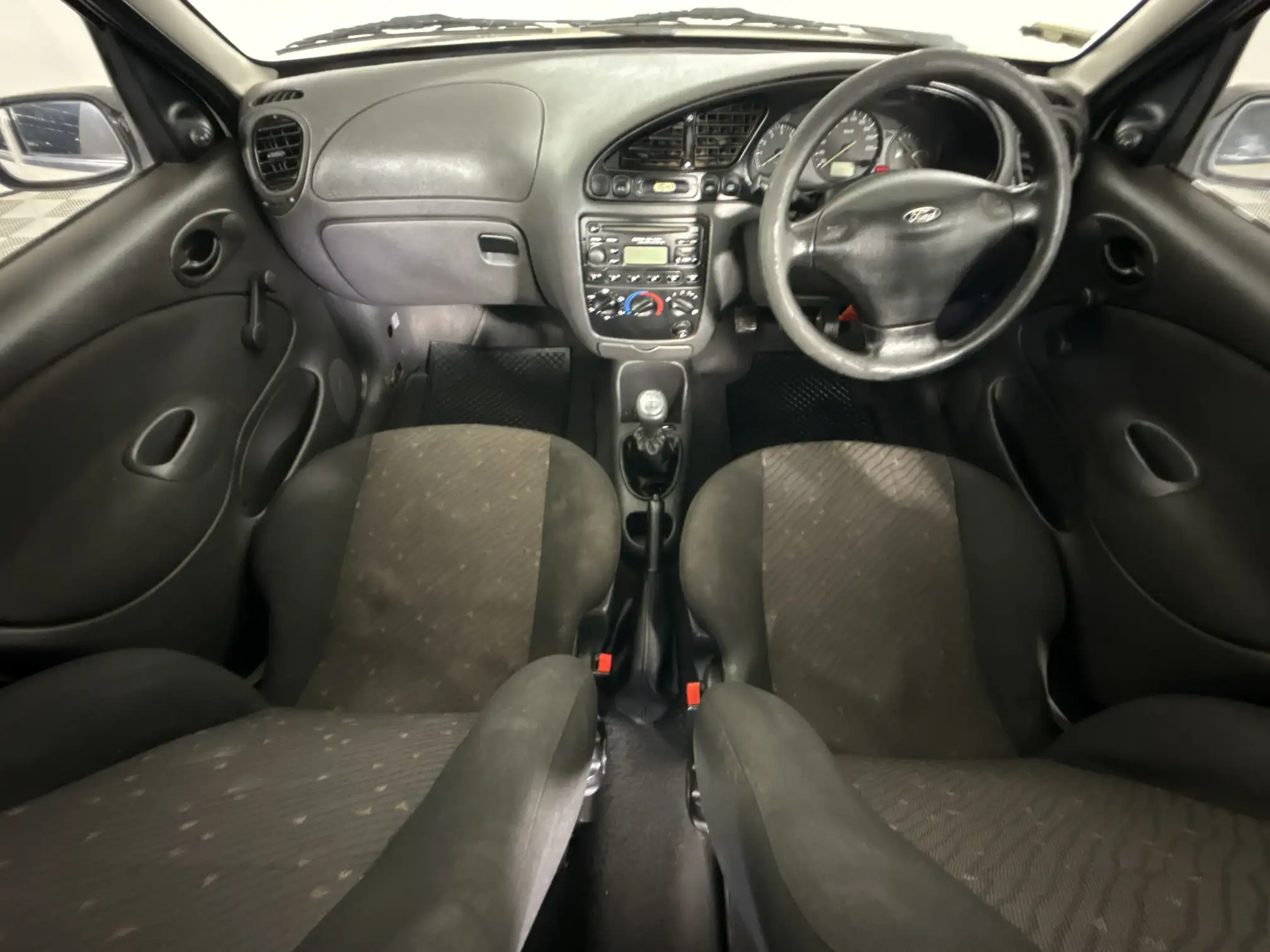 Ford Ikon