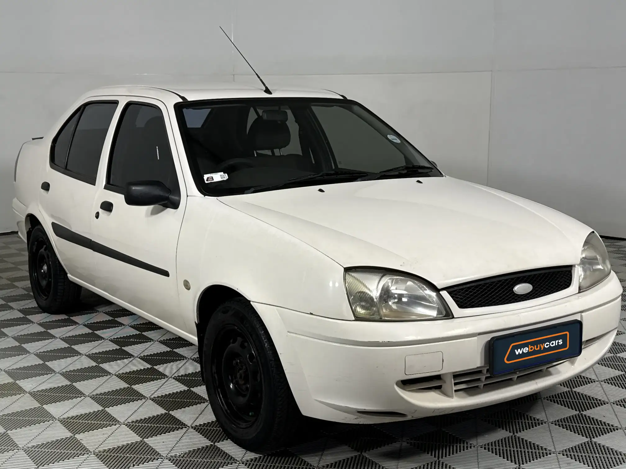 Ford Ikon