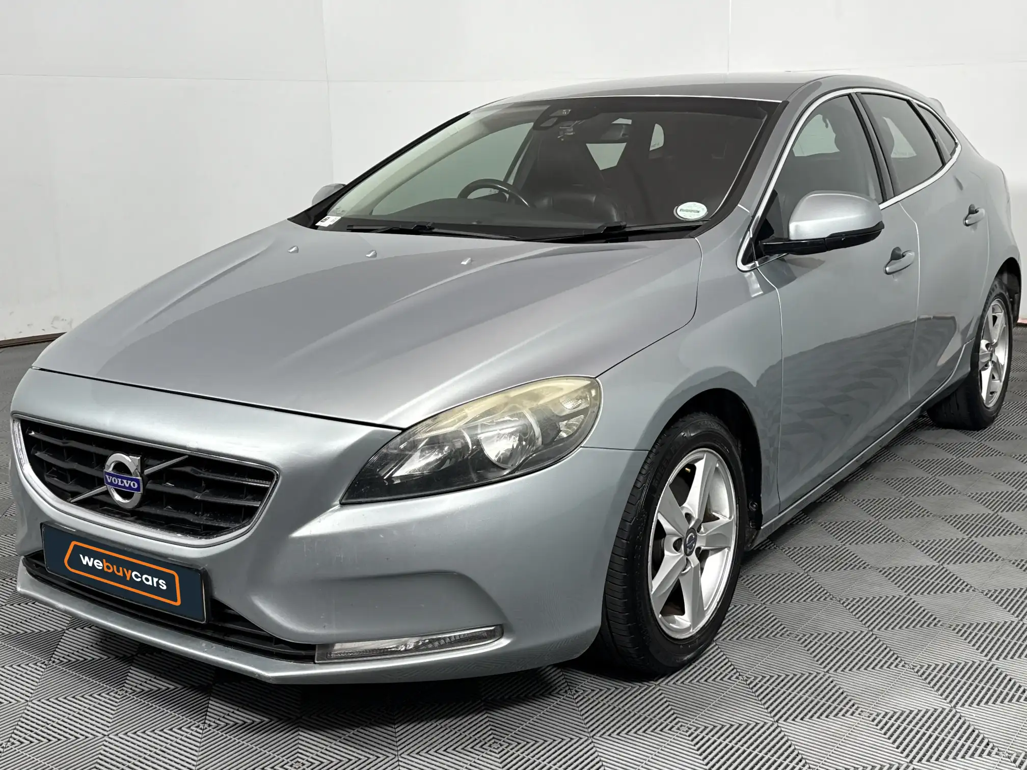 2016 Volvo V40