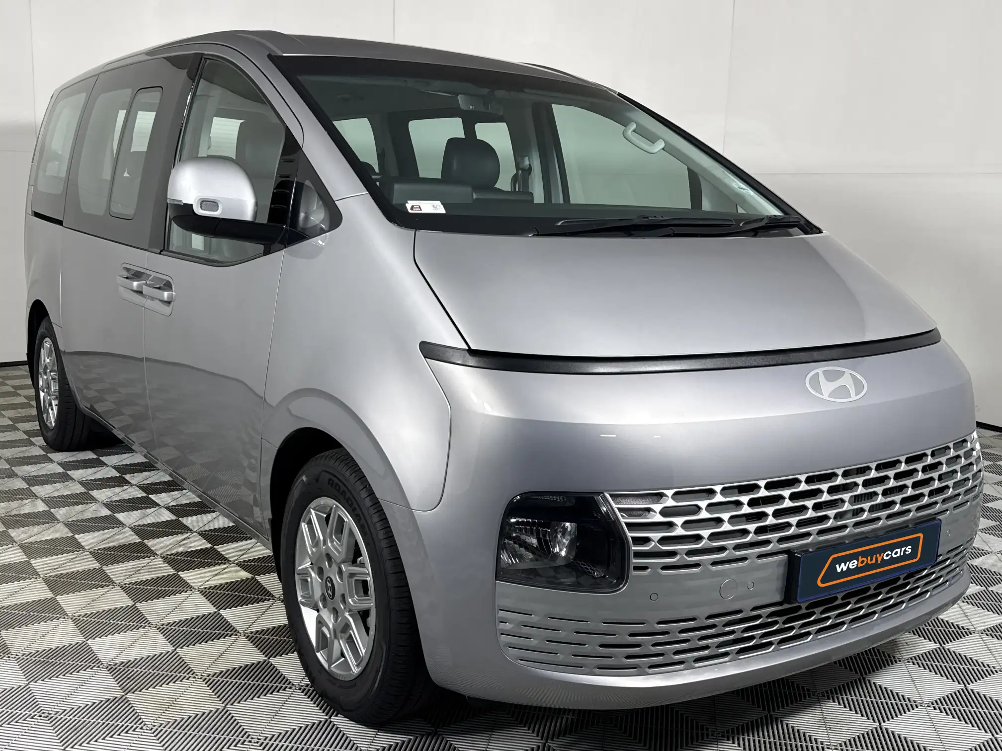 Hyundai Staria