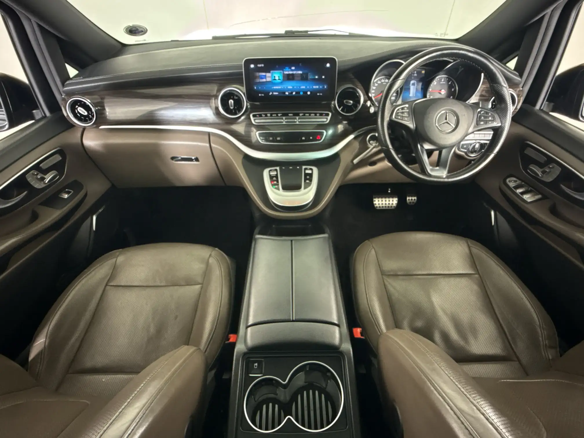 Mercedes-Benz V250