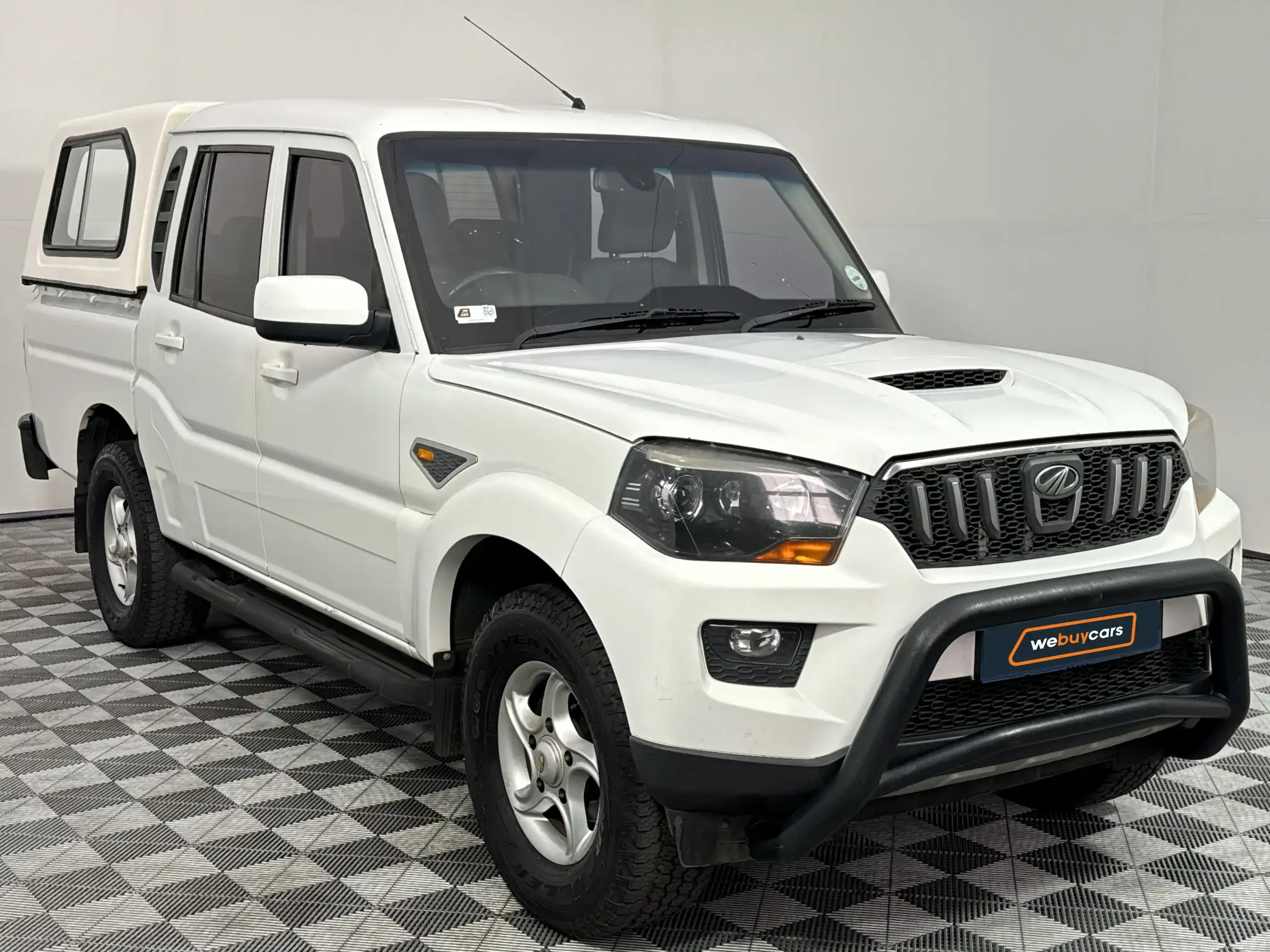 Mahindra PIK UP