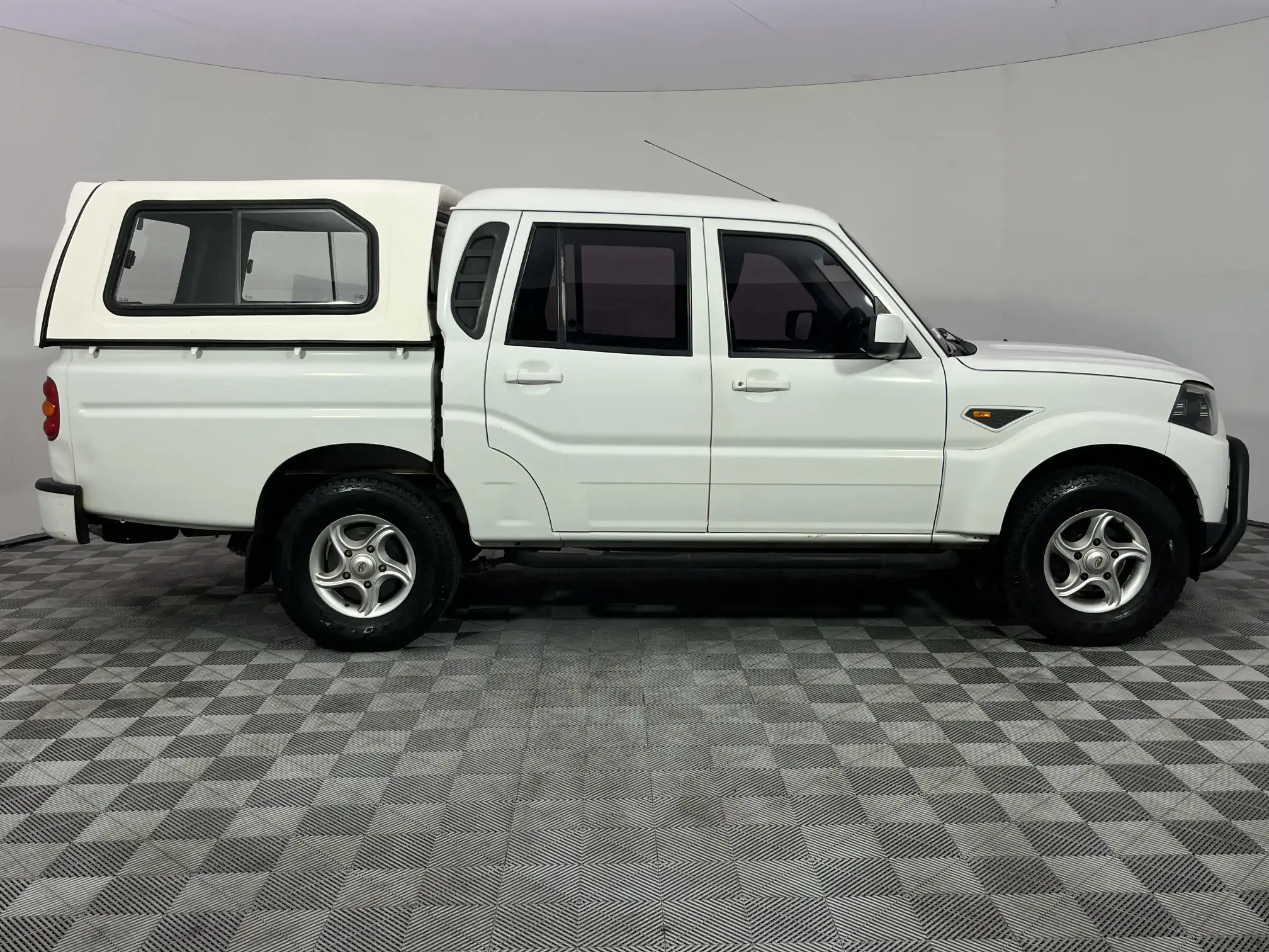 Mahindra PIK UP