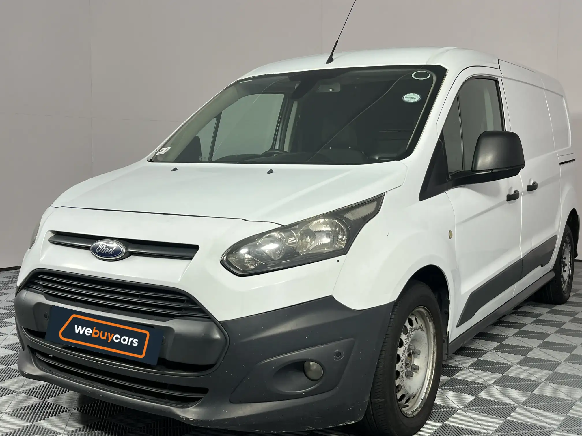 2015 Ford Transit Connect 1.6tdci LWB Panel Van at Lansdowne (WC) for sale R70900