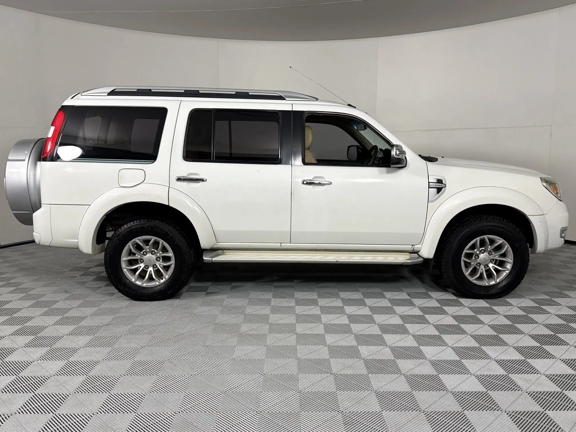 Ford Everest